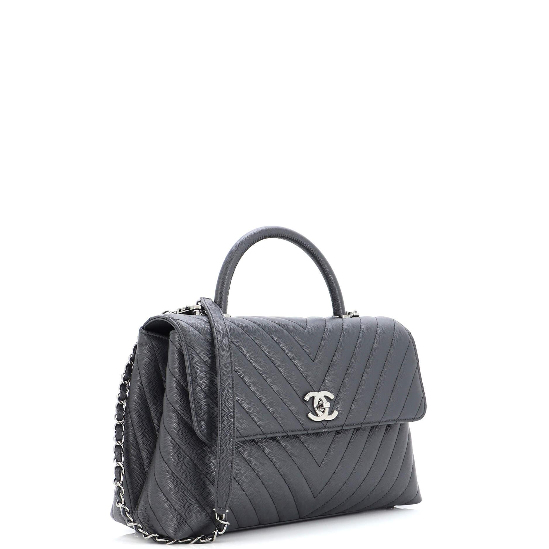 Chanel : Coco Top Handle Bag Chevron Caviar Medium In Good Condition For Sale In NY, NY