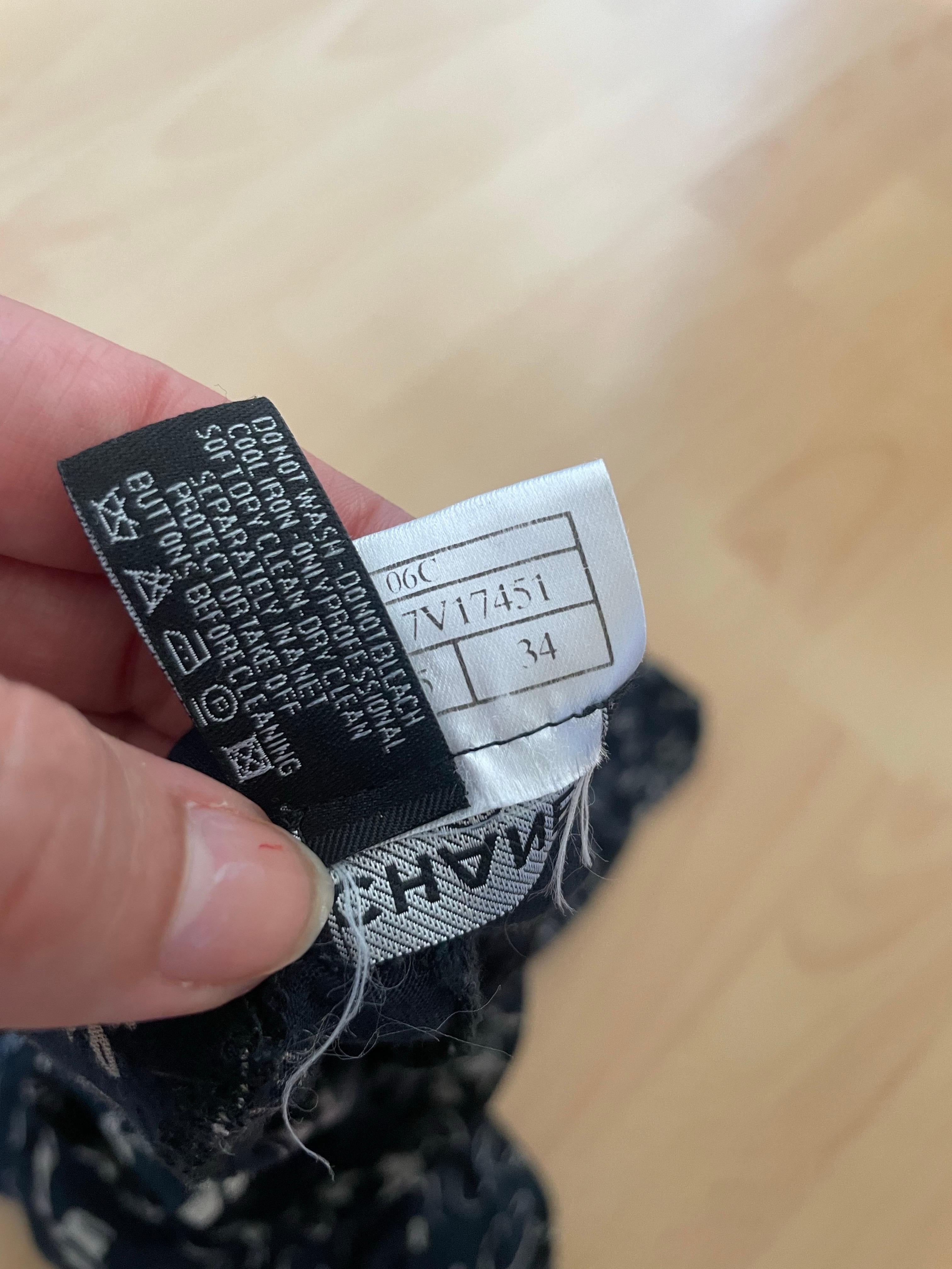 CHANEL. Pantalon Coco Cambon CC logo en vente 5