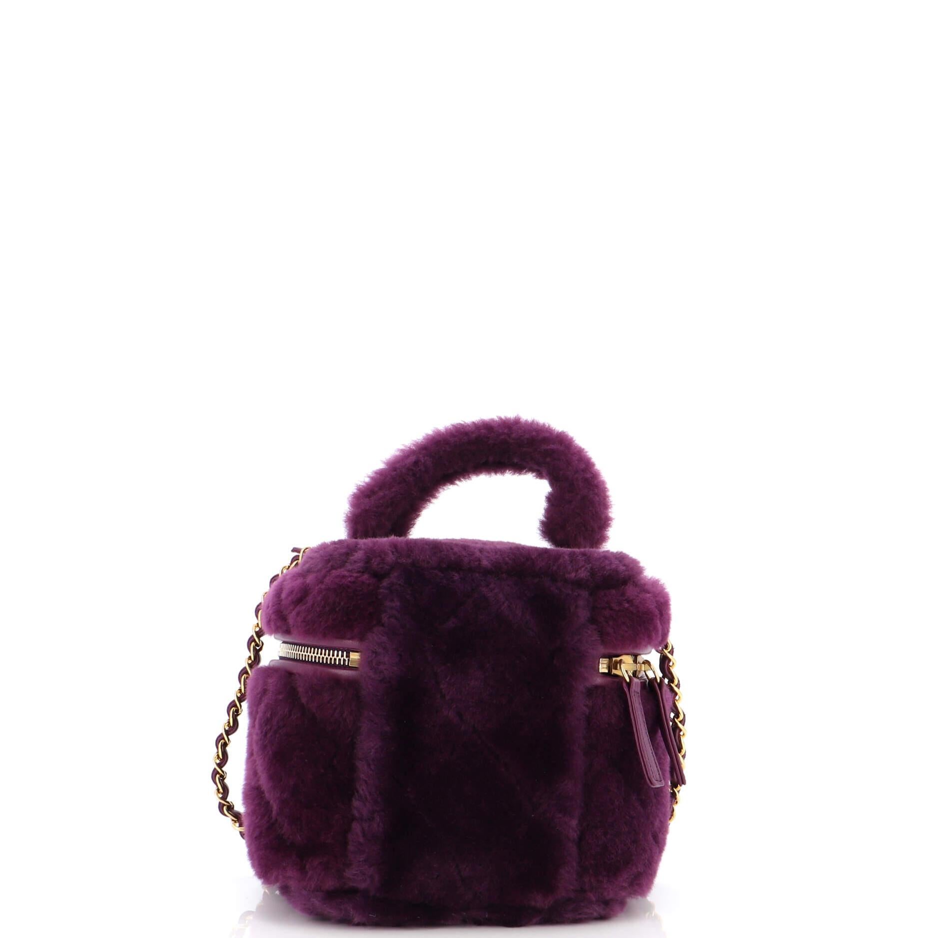 Women's or Men's Chanel Coconing Top Handle Vanity Case with Chain Quilted Shearling Small