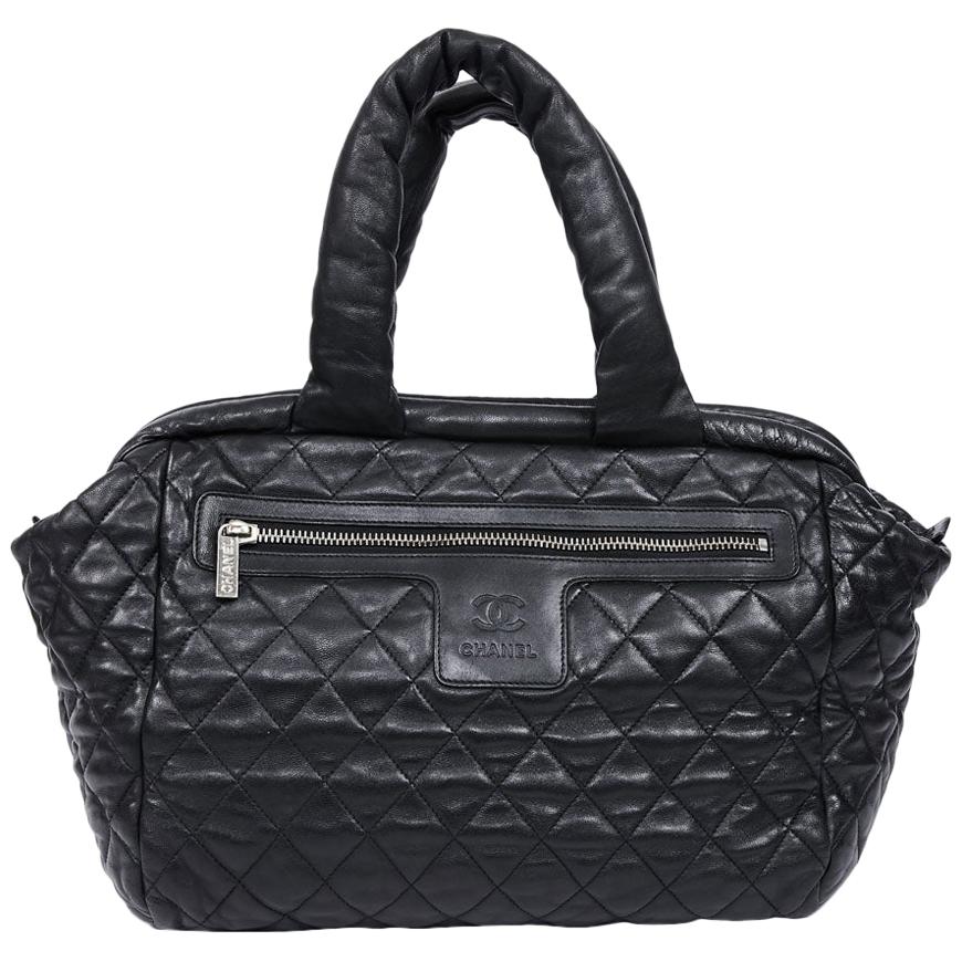 CHANEL 'Cocoon' bag in black quilted grained leather - VALOIS VINTAGE PARIS