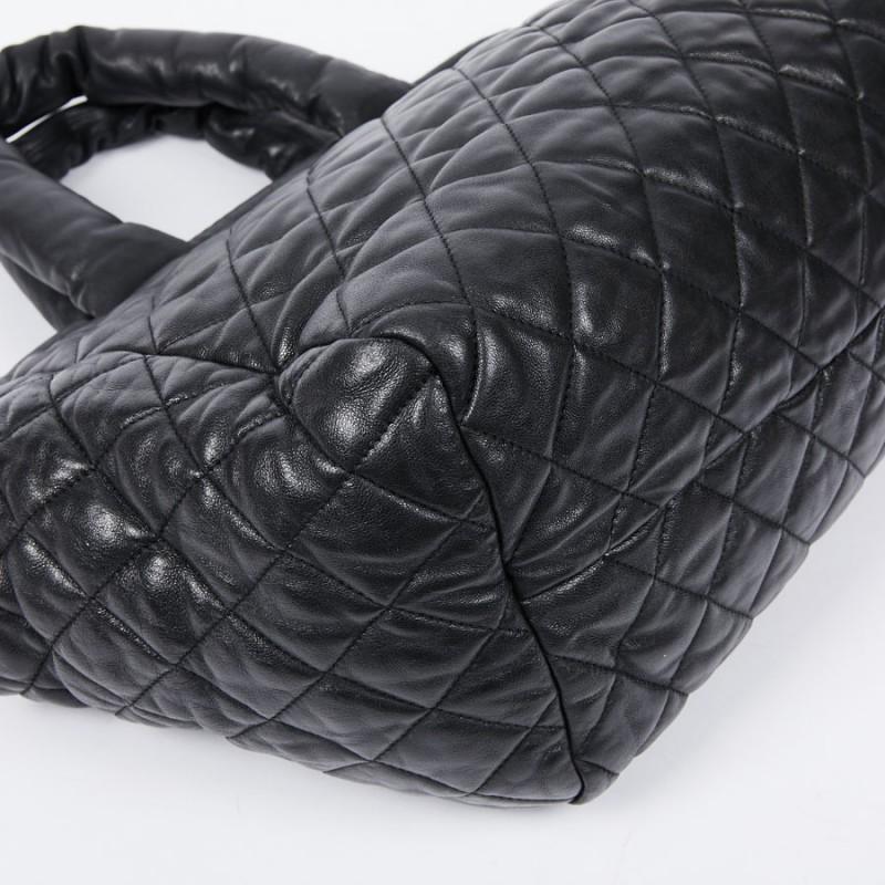 Chanel Cocoon black Leather Bag 1