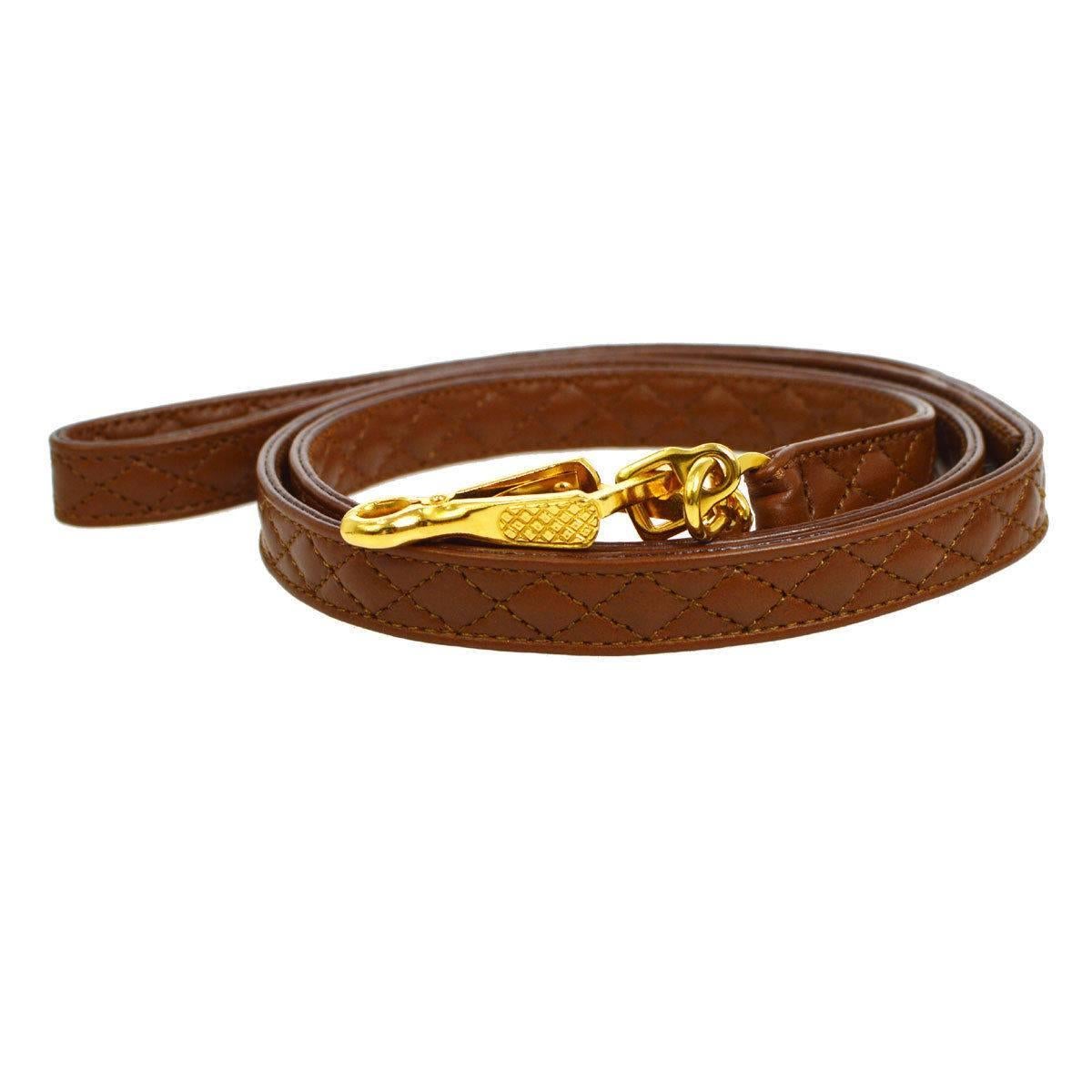 chanel leash