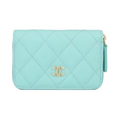 CHANEL Geldbörse Tiffany Blue Caviar mit hellgoldener Hardware 2018