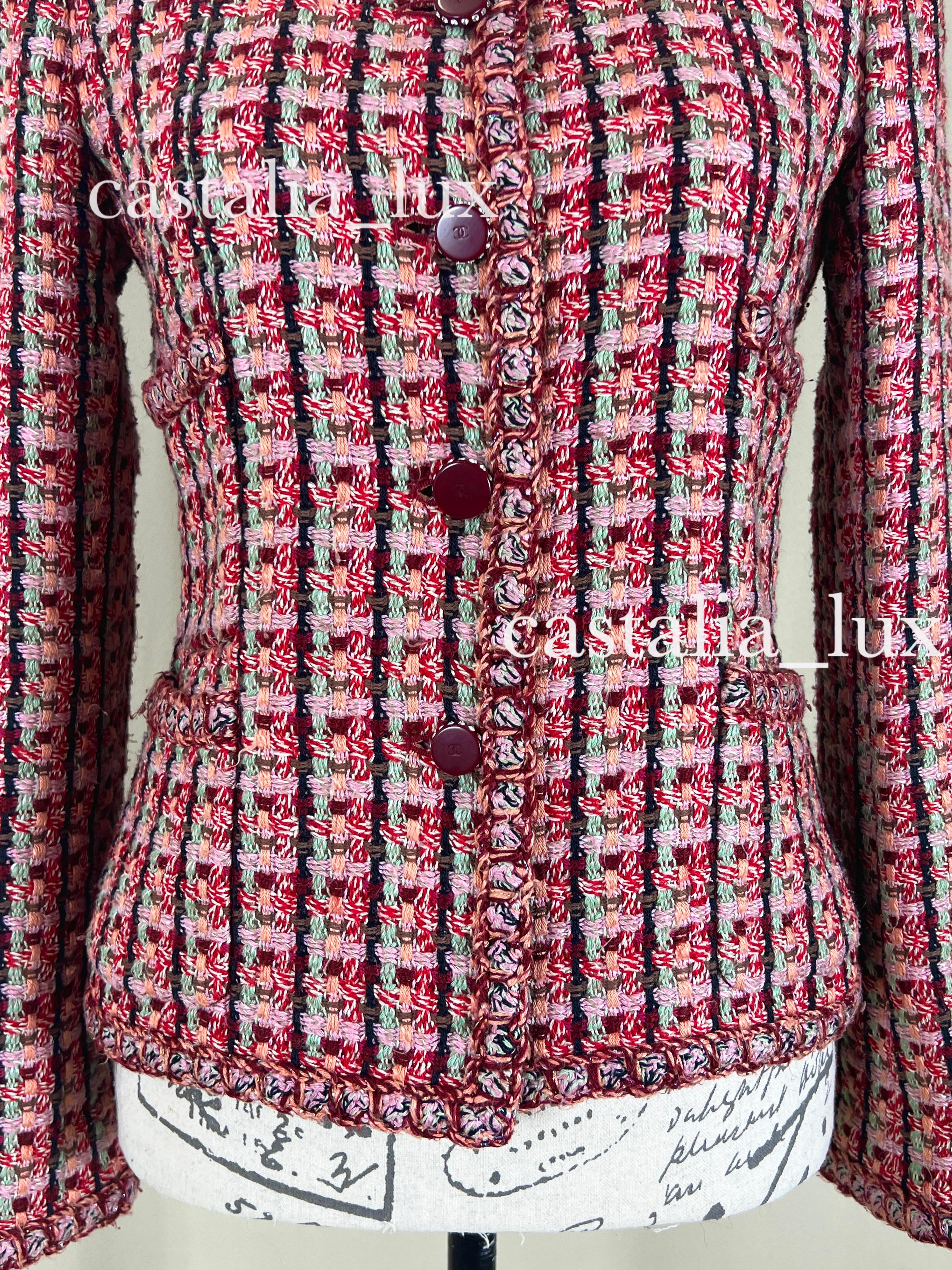 Women's or Men's Chanel Collectible 4-Pockets Tweed Jacket For Sale