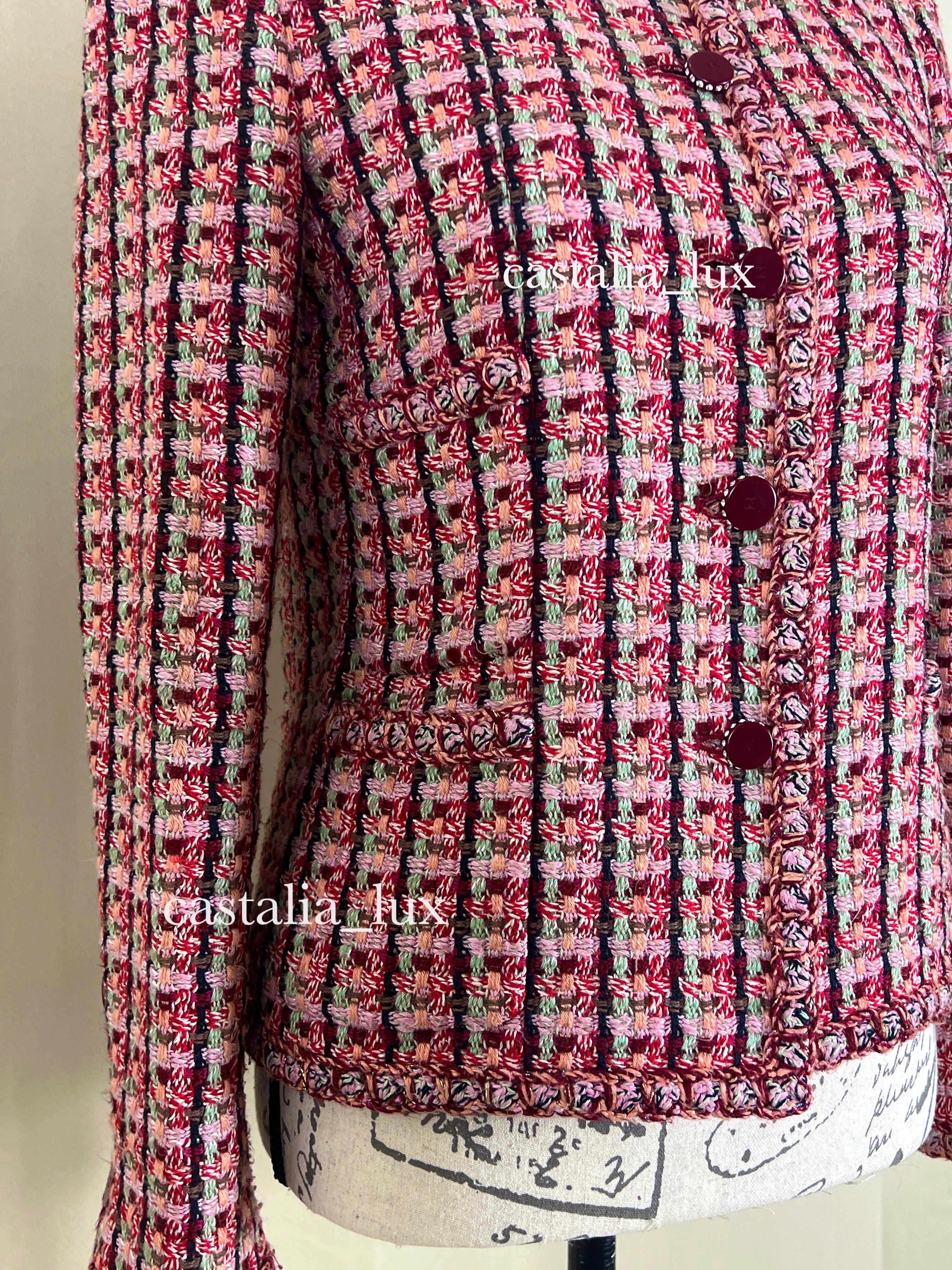 Chanel Collectible 4-Pockets Tweed Jacket For Sale 5
