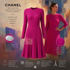 CHANEL New Expressionist Fuchsia Dress with CC Charm 36 FR