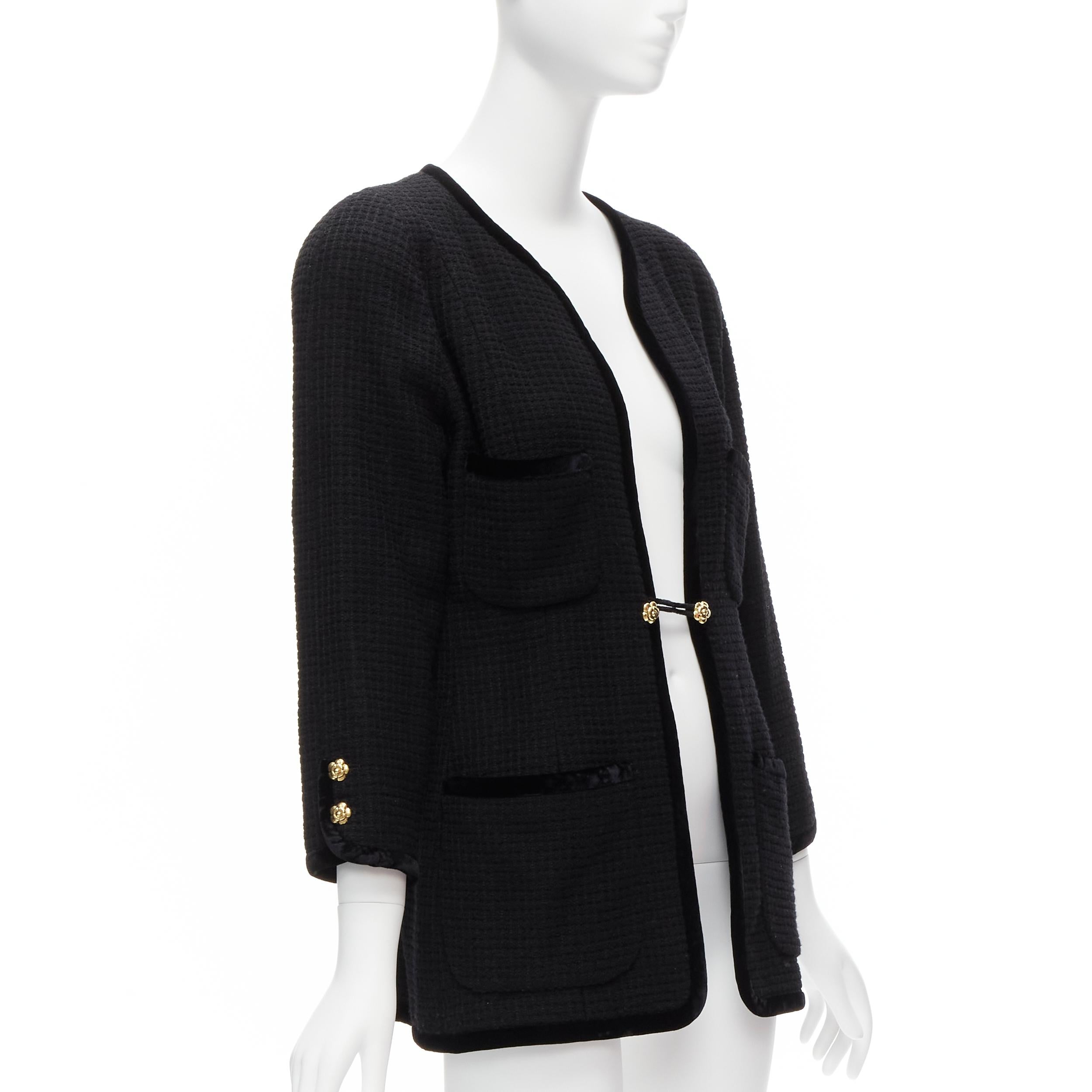 Black CHANEL Collection 23 1989 Vintage camellia button velvet black tweed jacket FR40 For Sale