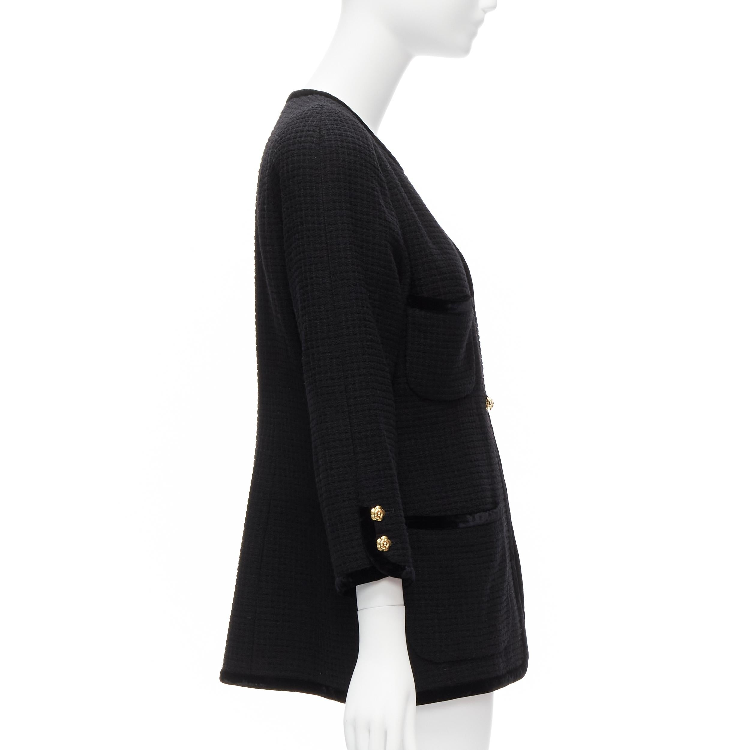 CHANEL Collection 23 1989 Vintage camellia button velvet black tweed jacket FR40 In Excellent Condition For Sale In Hong Kong, NT