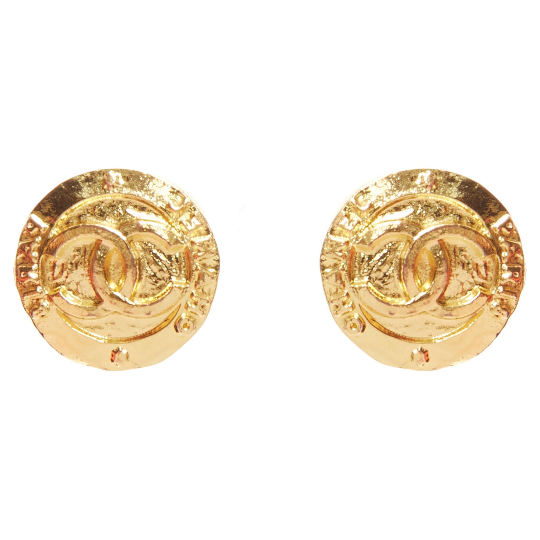 CHANEL Collection 28 Vintage gold tone CC logo coin medallion clip on  earring