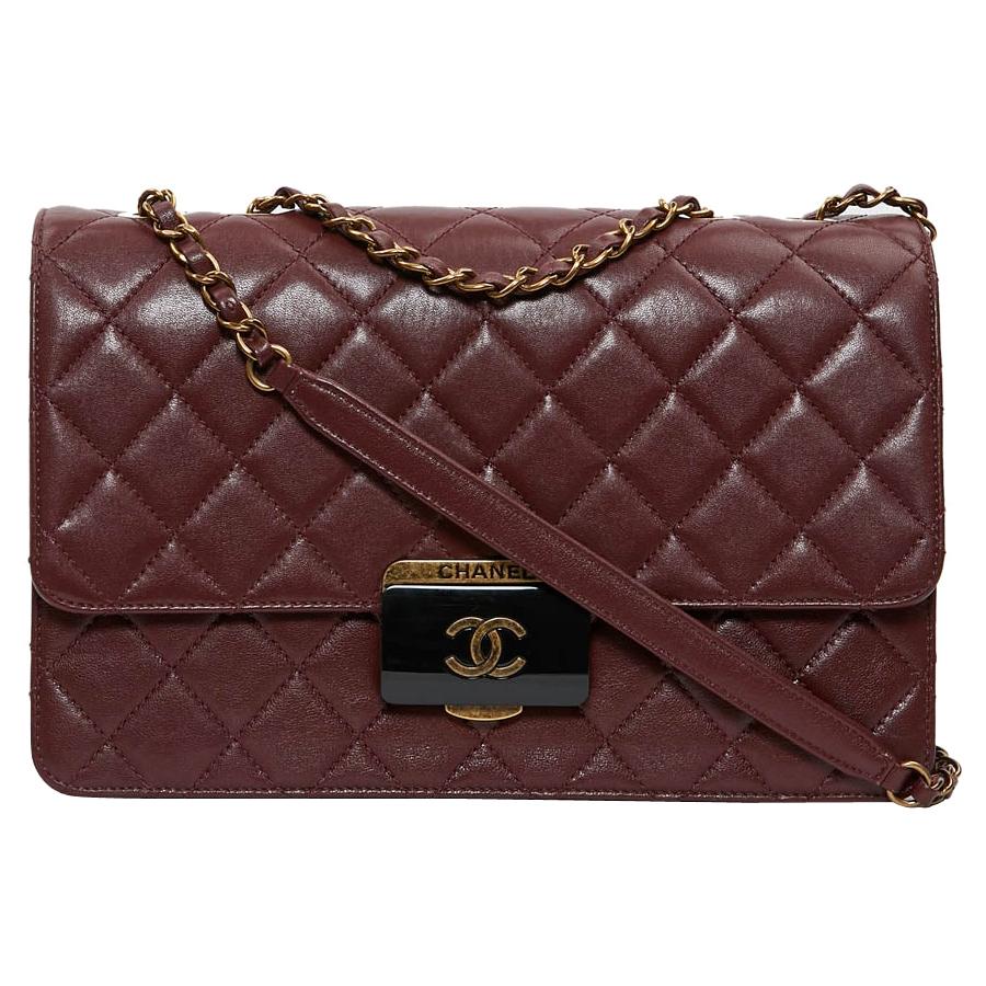CHANEL Collector bag in burgundy leather