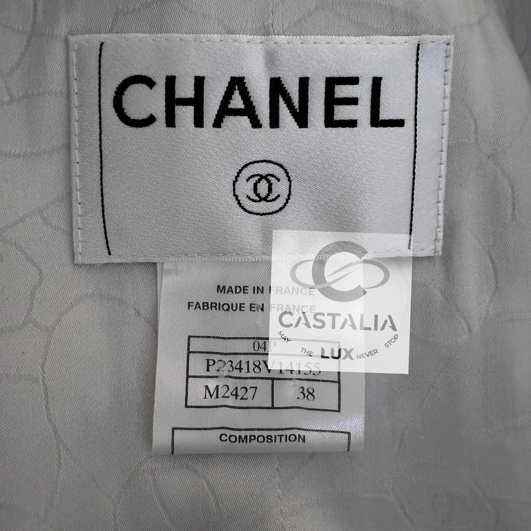 Chanel Coleccionistas 2004 Vintage Abrigo de tweed con cinturón 38 FR en venta 13