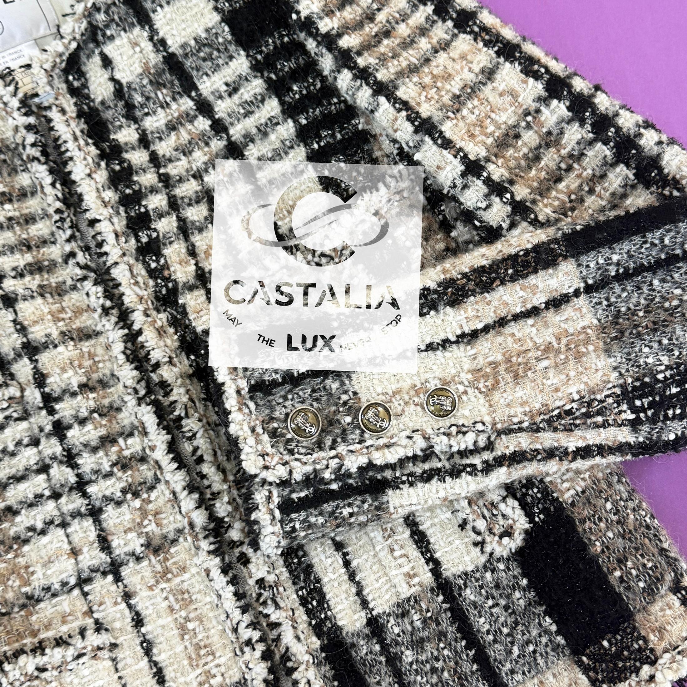 Chanel Sammler Beige schillernde Tweed-Jacke 34 FR im Angebot 7