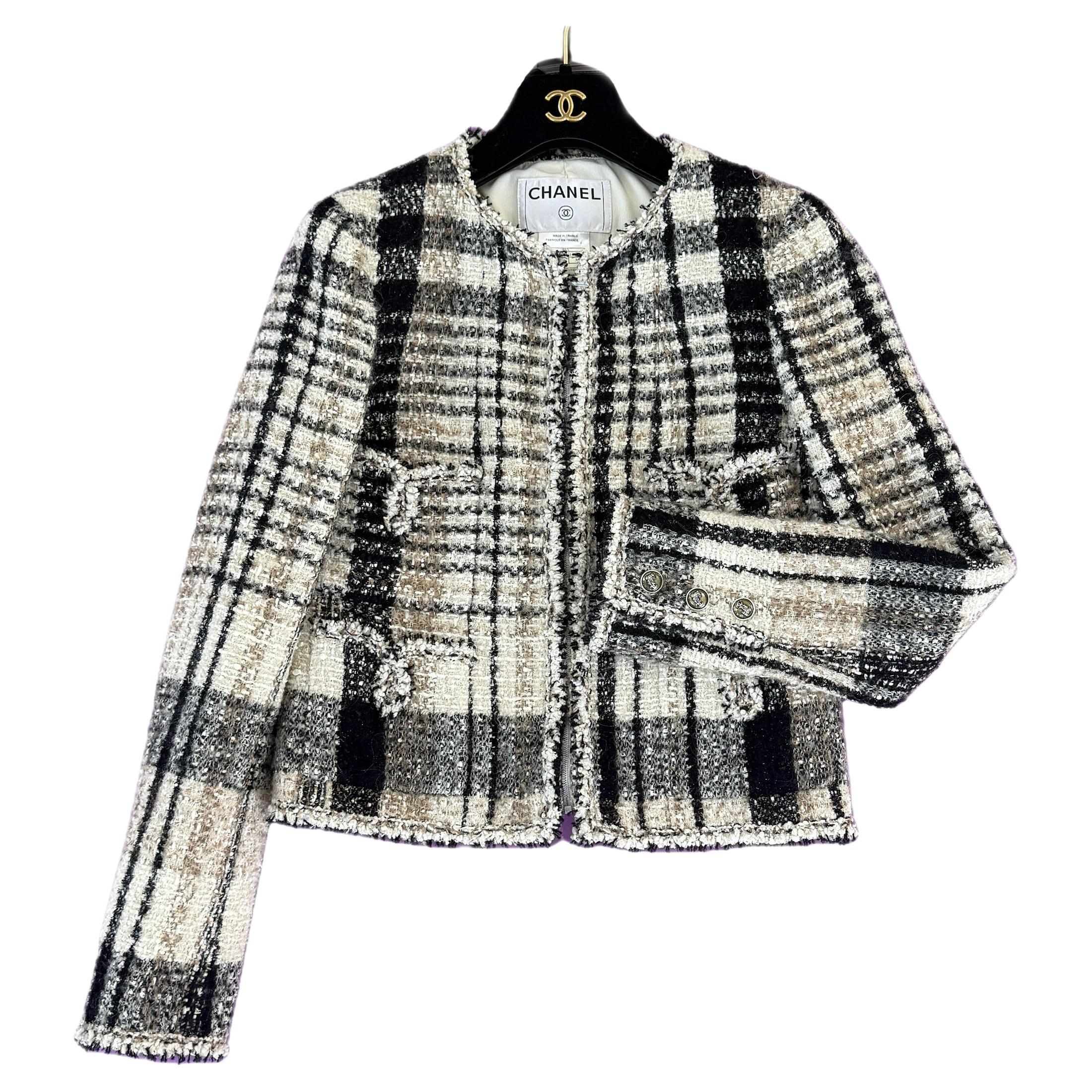 Chanel Sammler Beige schillernde Tweed-Jacke 34 FR im Angebot