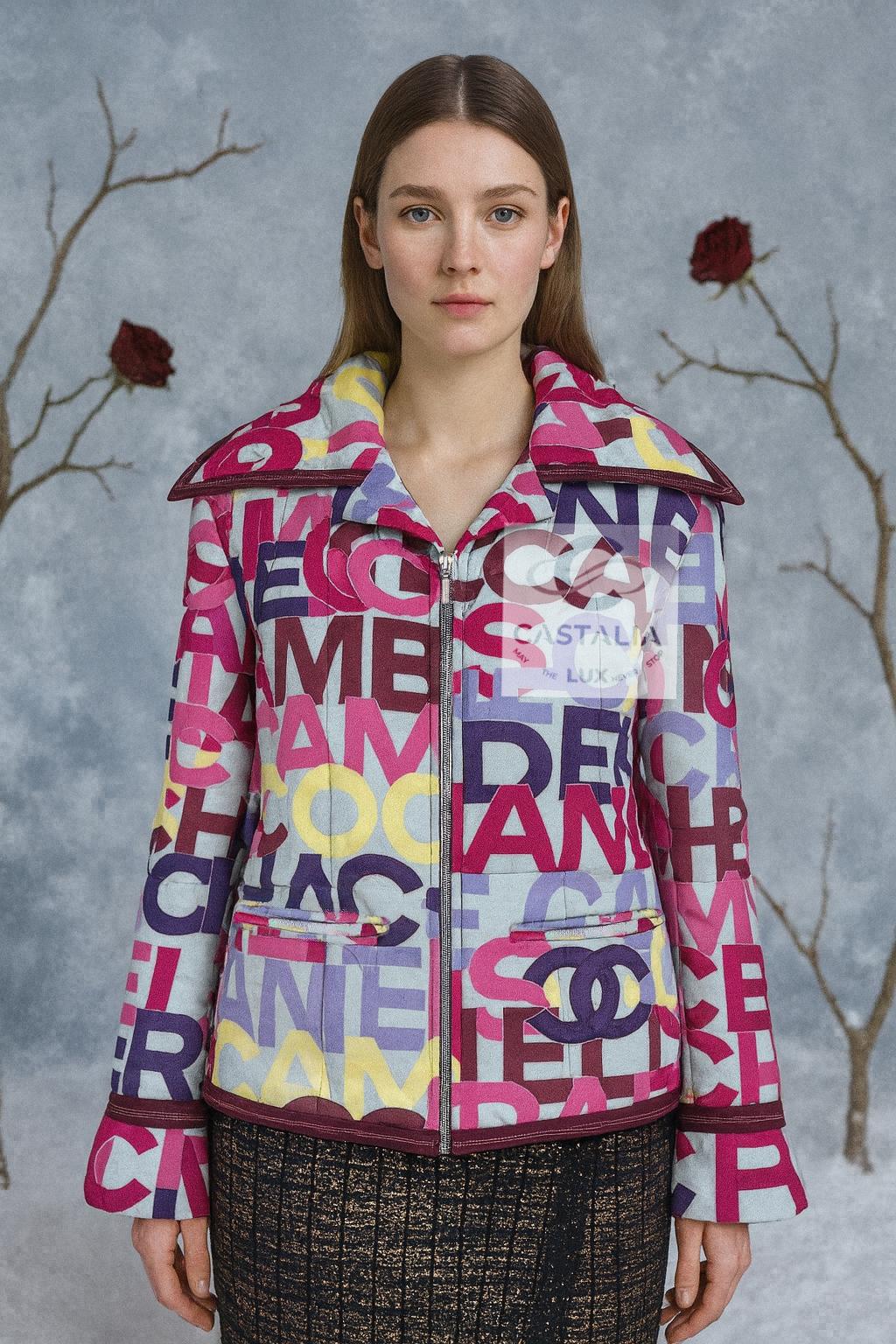 Viola Chanel da collezione con logo CC Giacca Vintage 40 FR in vendita