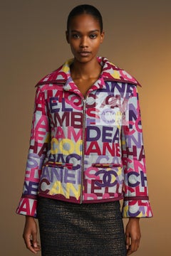 CHANEL Collectors CC Logo Vintage Puffer Jacket 40 FR