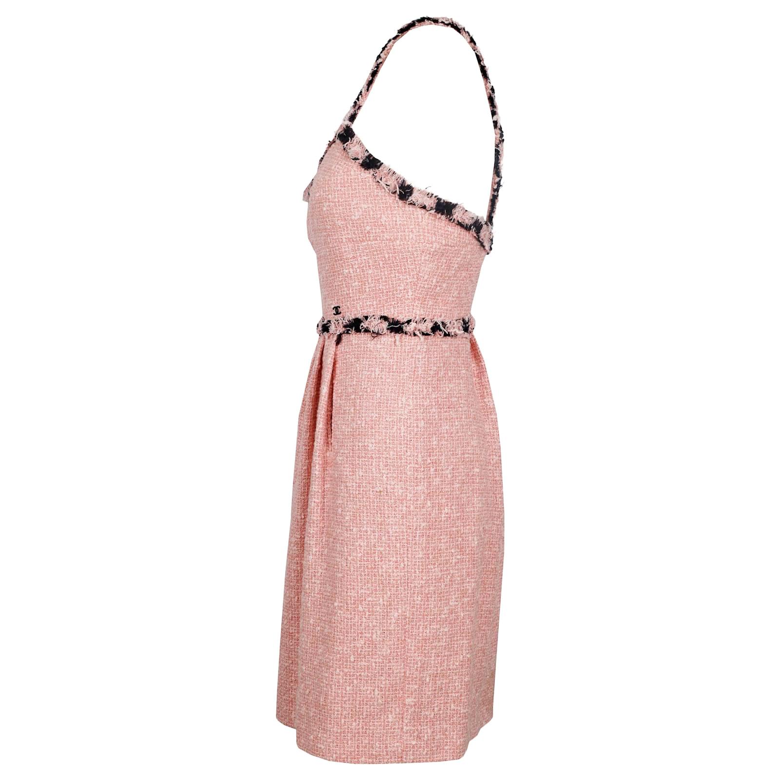 Chanel Collectors Eva Longoria Style Tweed Dress For Sale 5
