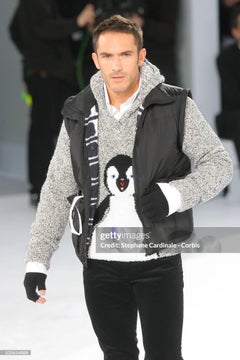 Chanel Collectors Trophy Bouclé CC Penguin Hoodie 42 FR