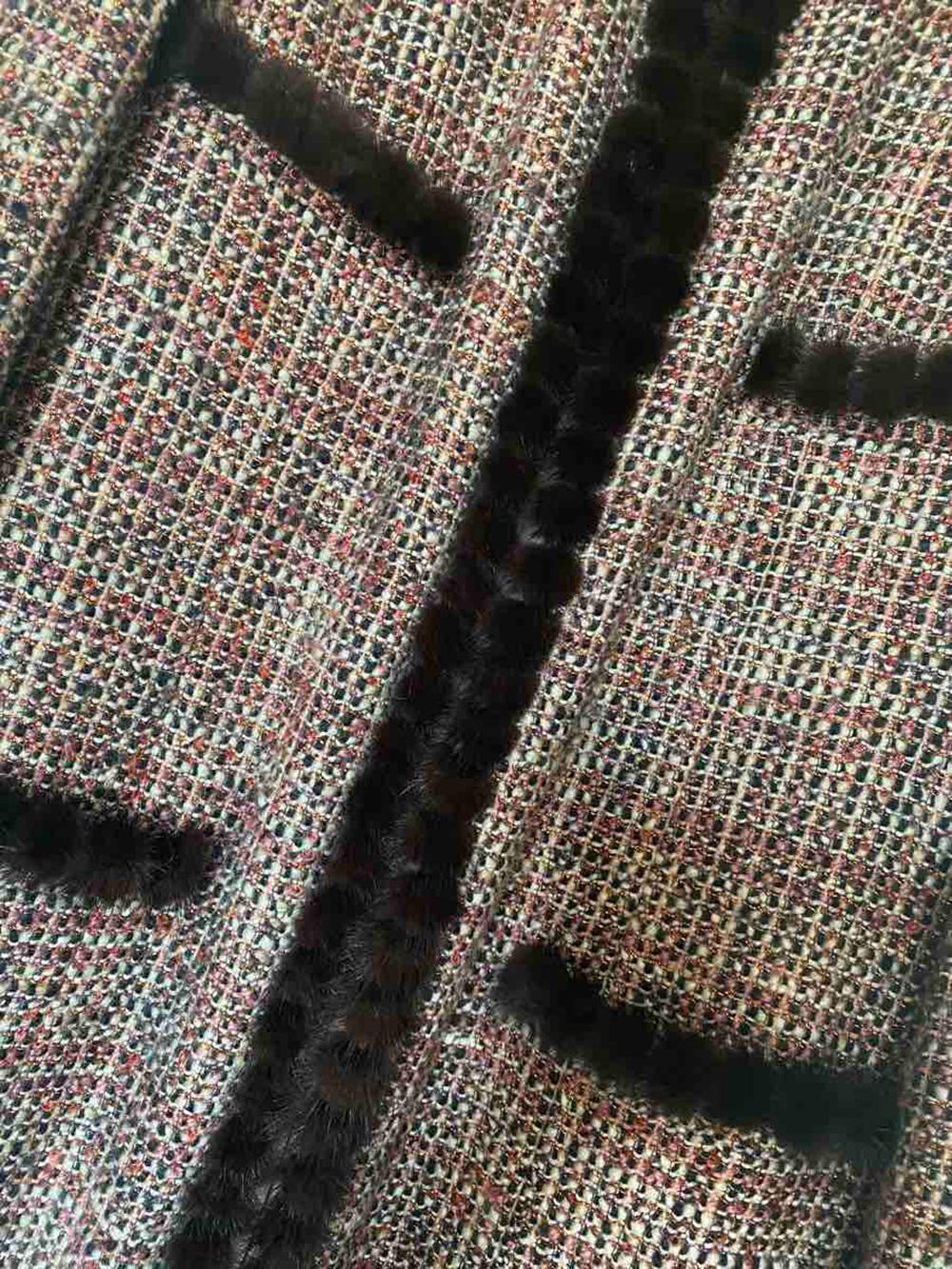 Chanel Sammler Vintage Stil Lesage Tweed-Mantel (Schwarz)