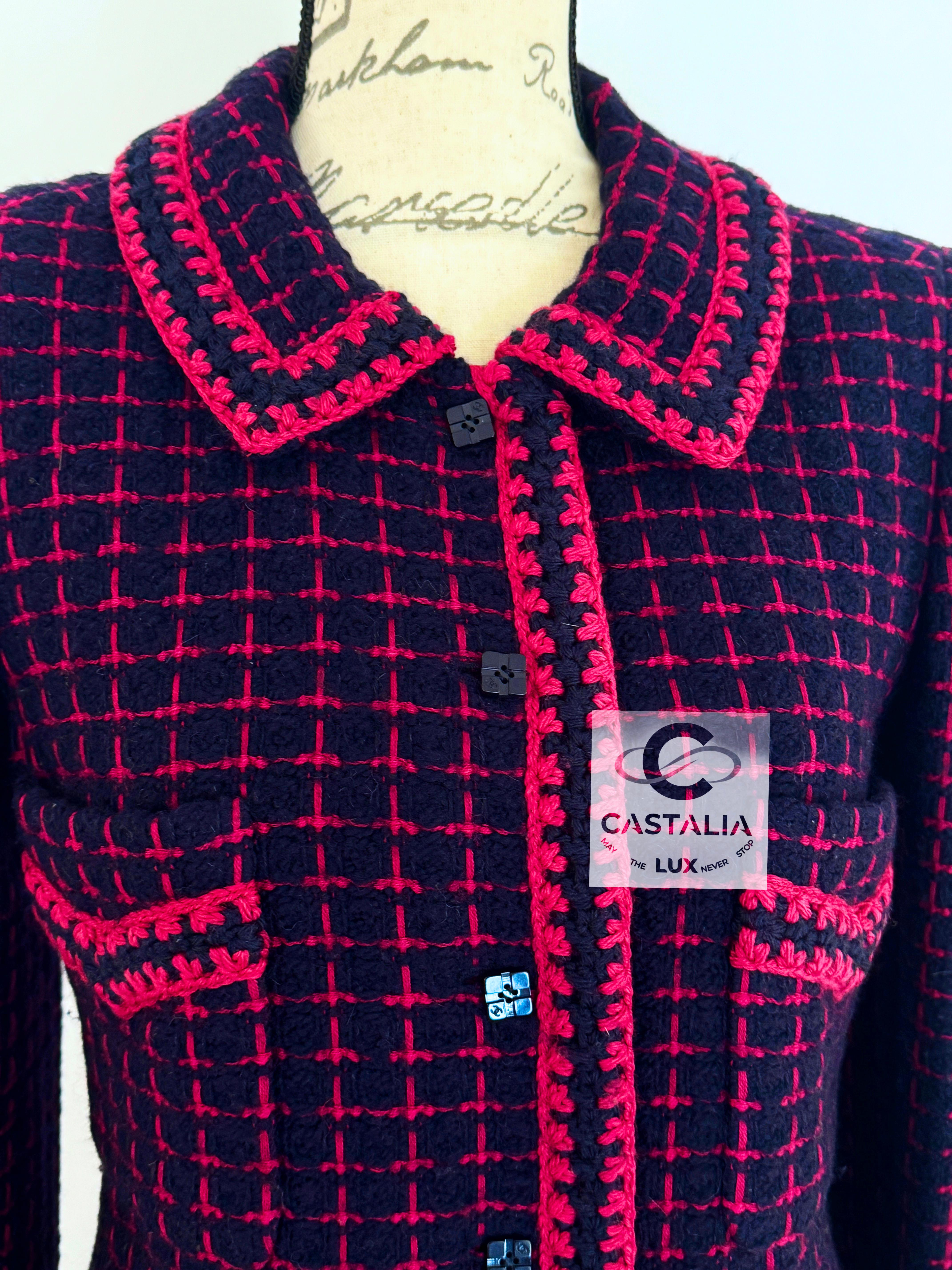 Chanel Collectors Vintage Tweed Coat with Logo Belt For Sale 1