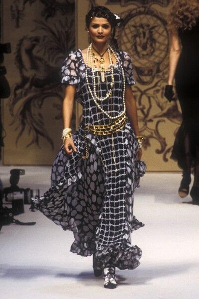 Collier croisé Chanel, 1993 en vente 12