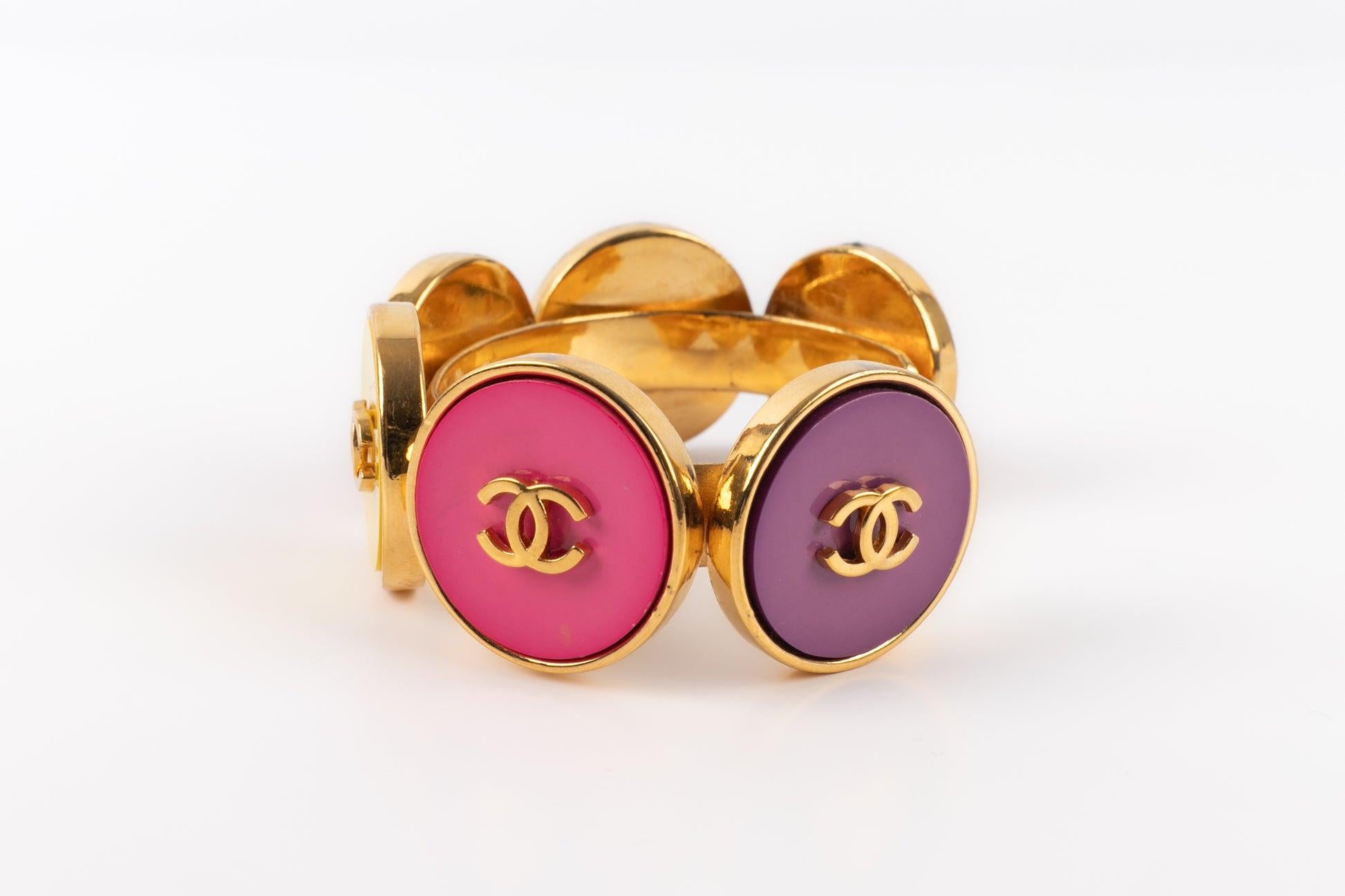 Bracciale colorato Chanel con logo CC, anni '90 In condizioni ottime in vendita a SAINT-OUEN-SUR-SEINE, FR