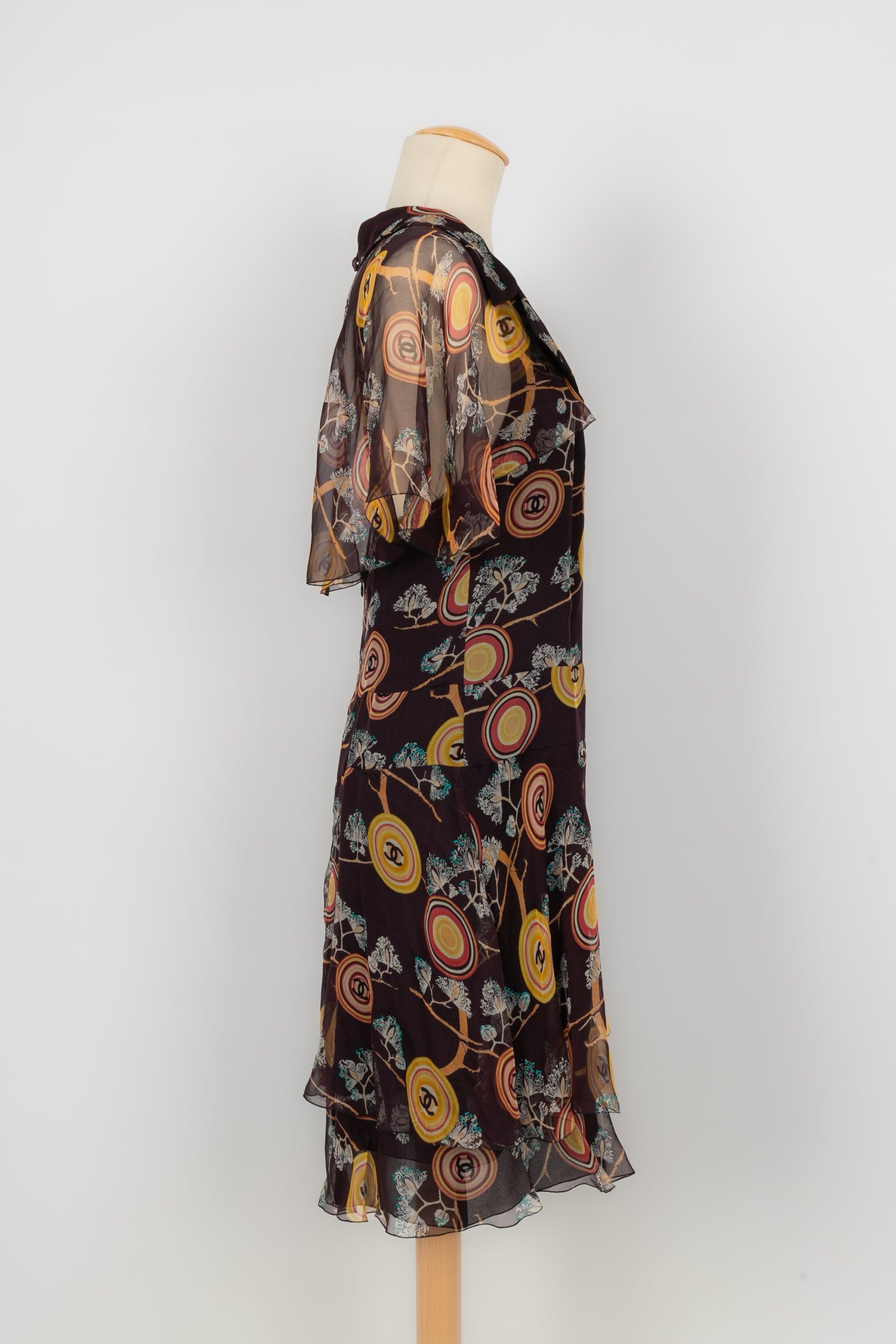Robe en soie à motifs colorés Chanel, été 2001 Excellent état - En vente à SAINT-OUEN-SUR-SEINE, FR