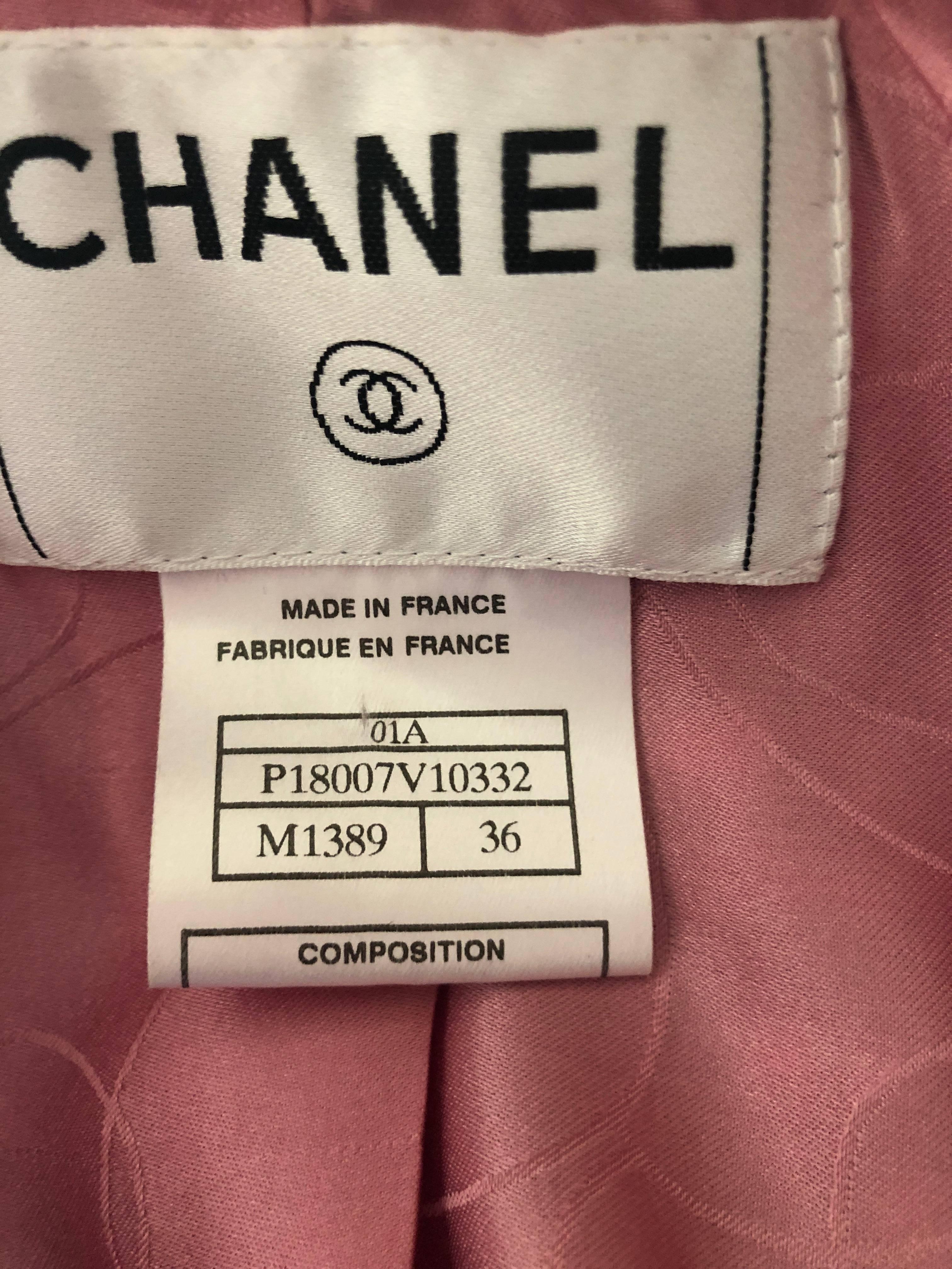 Chanel Colorful Fantasy Tweed Jacket, Autumn 2003  For Sale 8