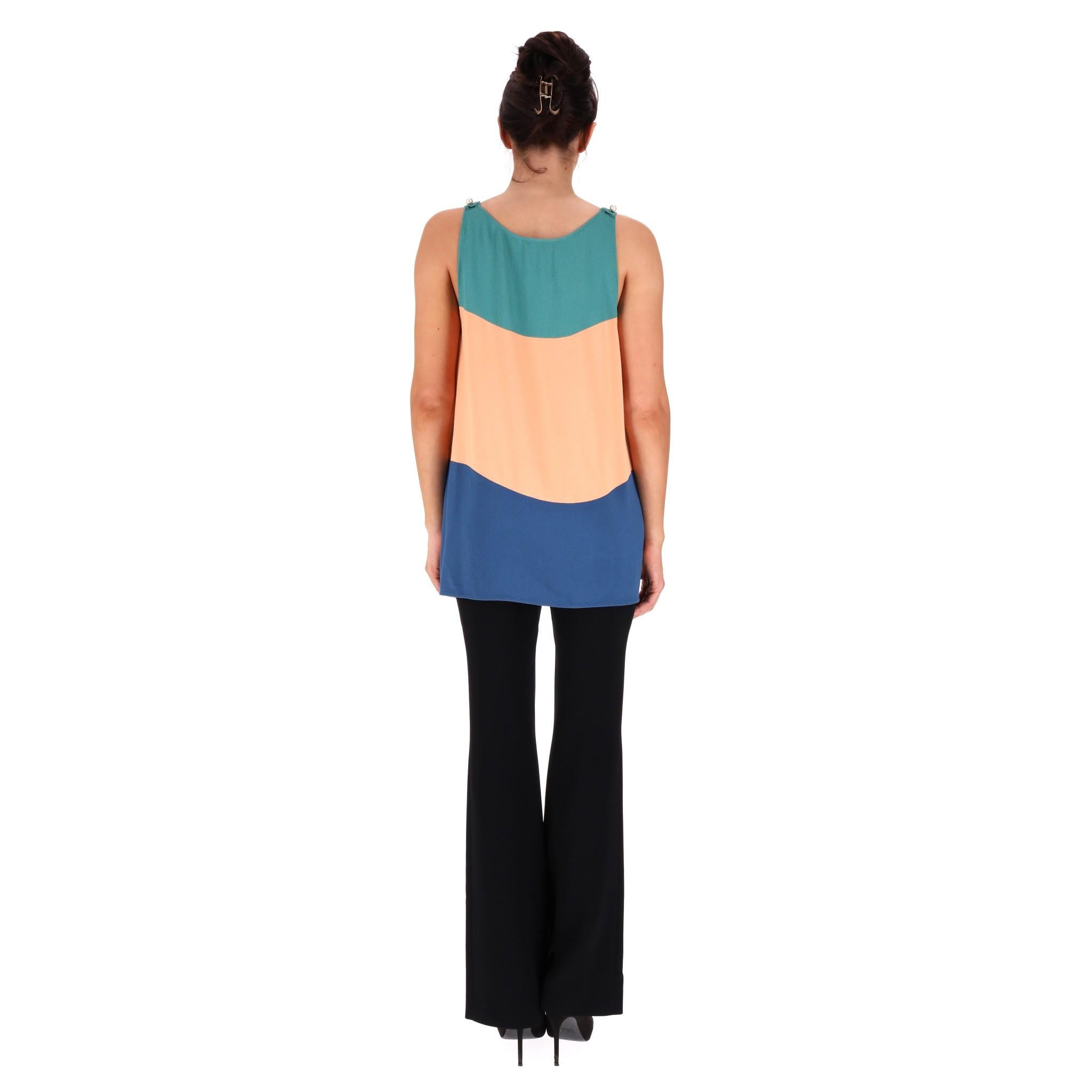 Chanel Colour-Block Top With 'CC' Logo Pearl Buttons In Excellent Condition For Sale In London, GB