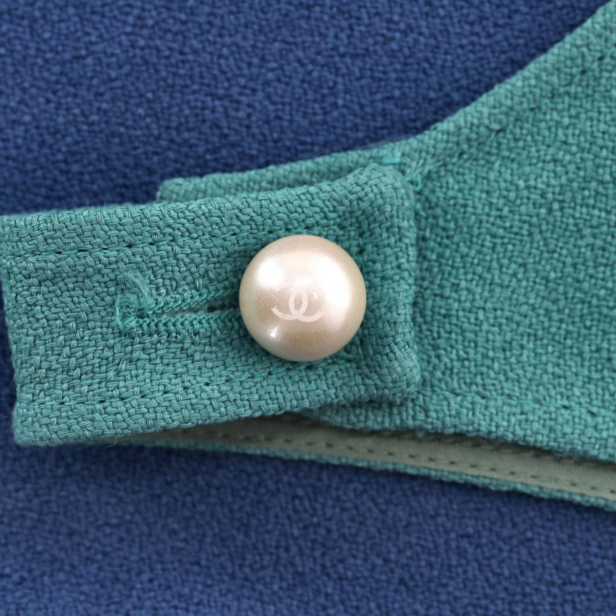 Women's Chanel Colour-Block Top With 'CC' Logo Pearl Buttons For Sale