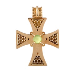 Chanel Comete 18 Karat Yellow Gold Peridot Cabochon Templar Cross Pendant