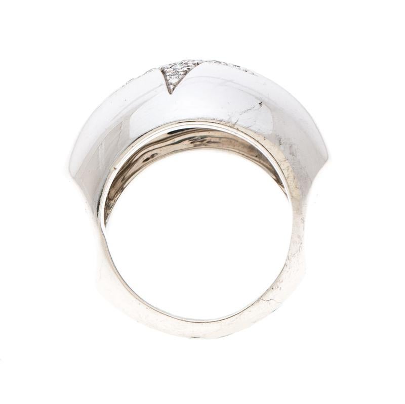 Chanel Comète Boule Diamond 18K White Gold Ring In Good Condition In Dubai, Al Qouz 2