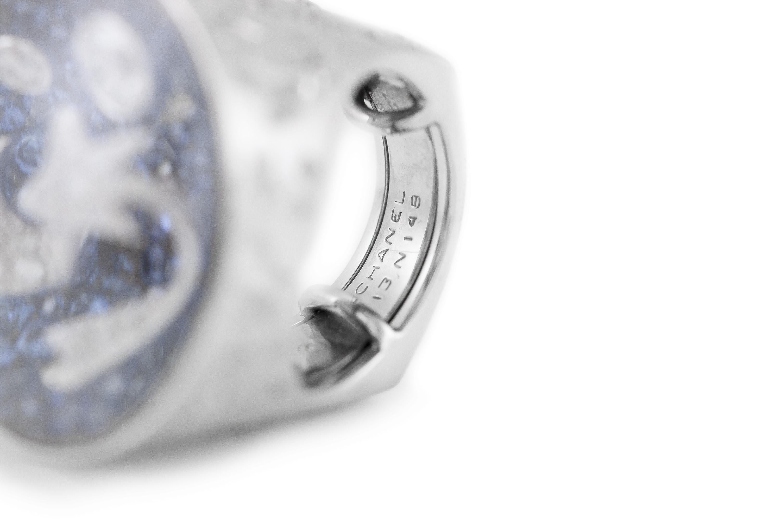 Women's Chanel Comete Bulle de Ciel Ring with Diamonds and Sapphires For Sale