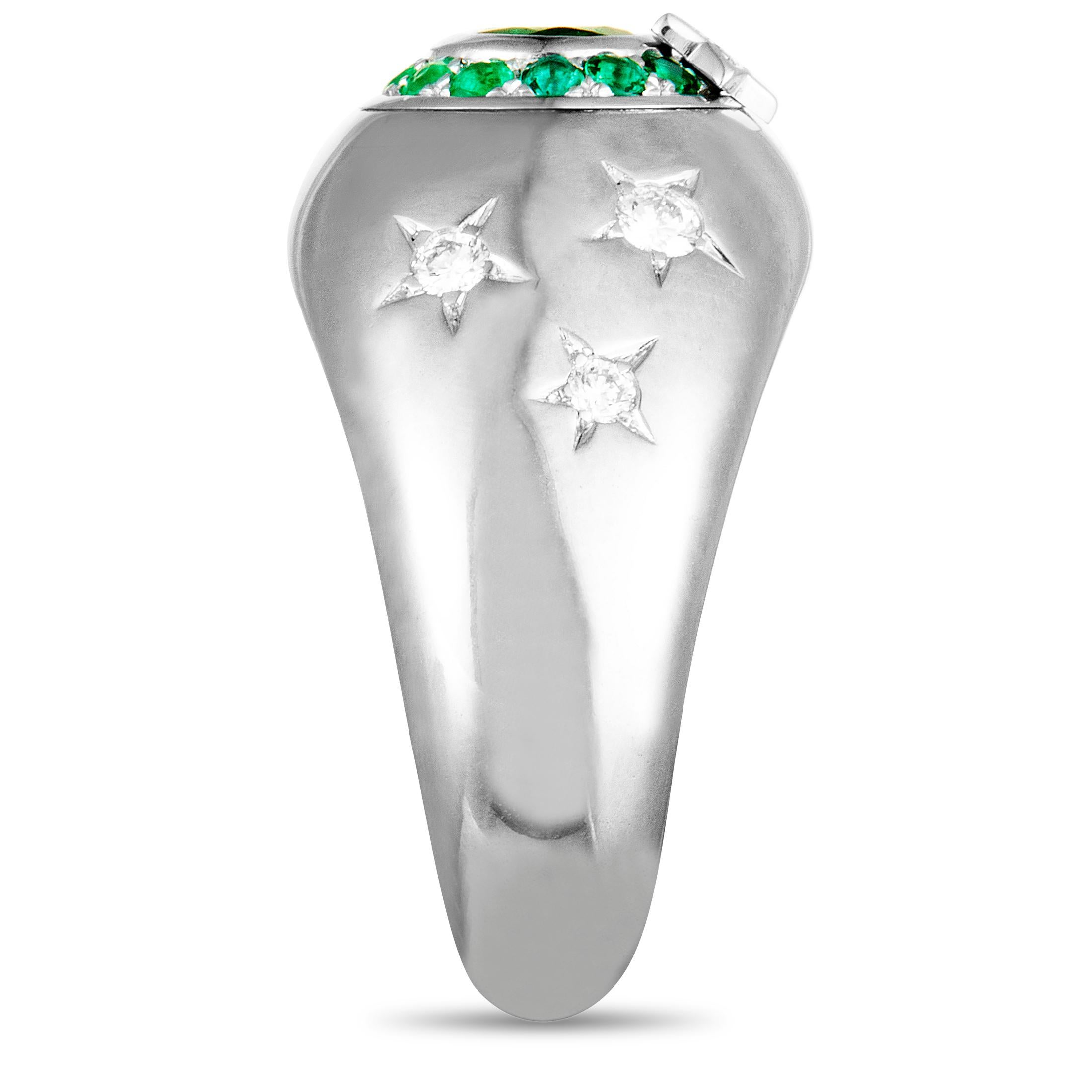 Chanel Comète Diamond and Emerald White Gold Ring In Excellent Condition In Southampton, PA