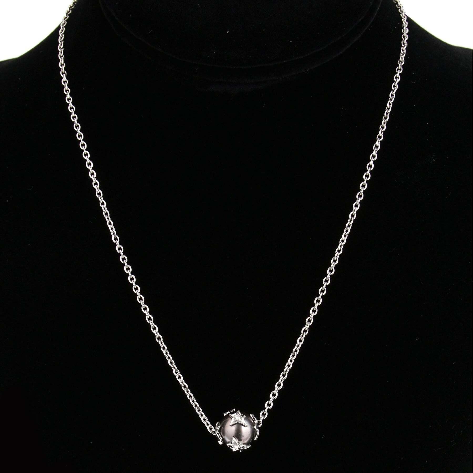 Taglio rotondo Chanel collana vintage con perle e diamanti in oro bianco 18 carati in vendita