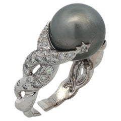 Chanel Comète Tahitian Black Pearl Diamond 18 Karat White Gold Cocktail Ring