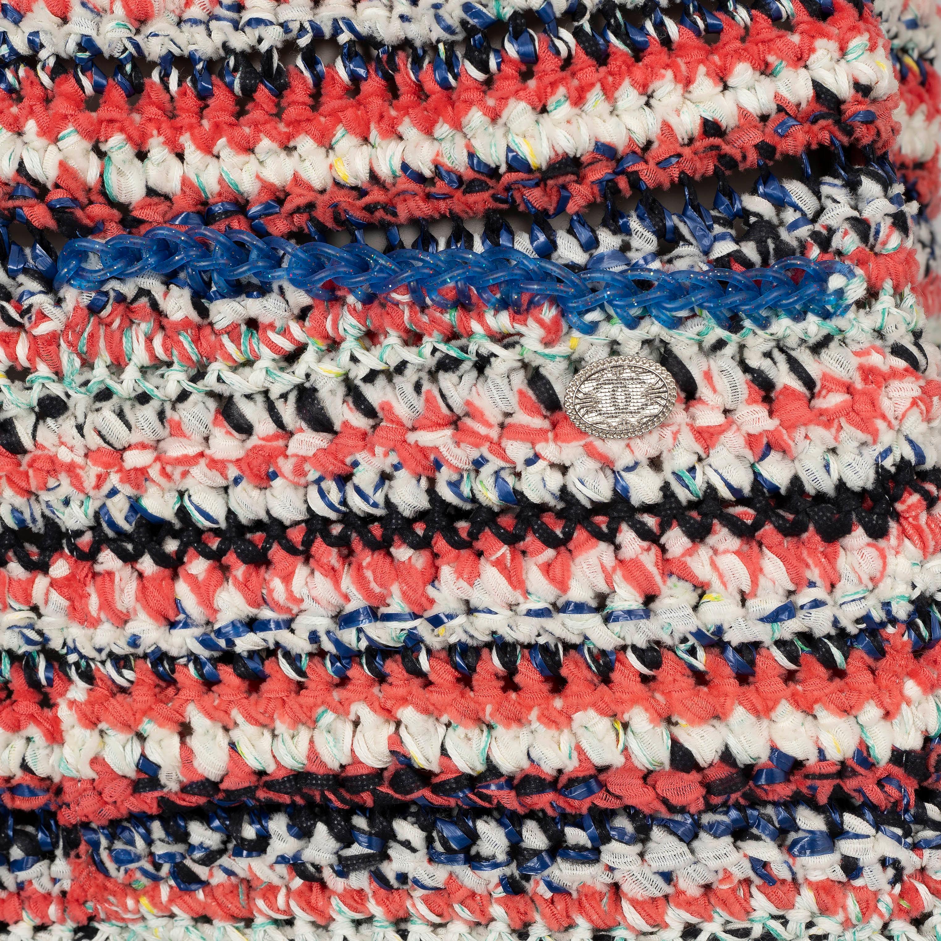 CHANEL coral & blue cotton 17S STRIPED CHAIN TRIM KNIT Skirt 40 M For Sale 1