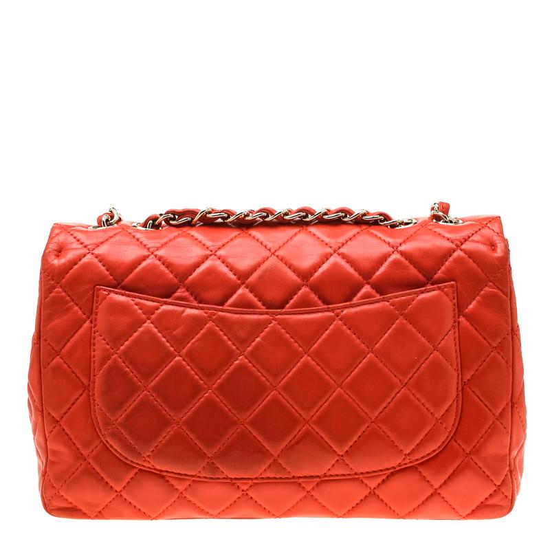 Chanel's classic flap bags are the most iconic handbags in the fashion world. Totally worth the splurge, these bags, that have become a symbol of class and luxury, carries unparalleled elegance and charm. This Jumbo classic single flap bag is
