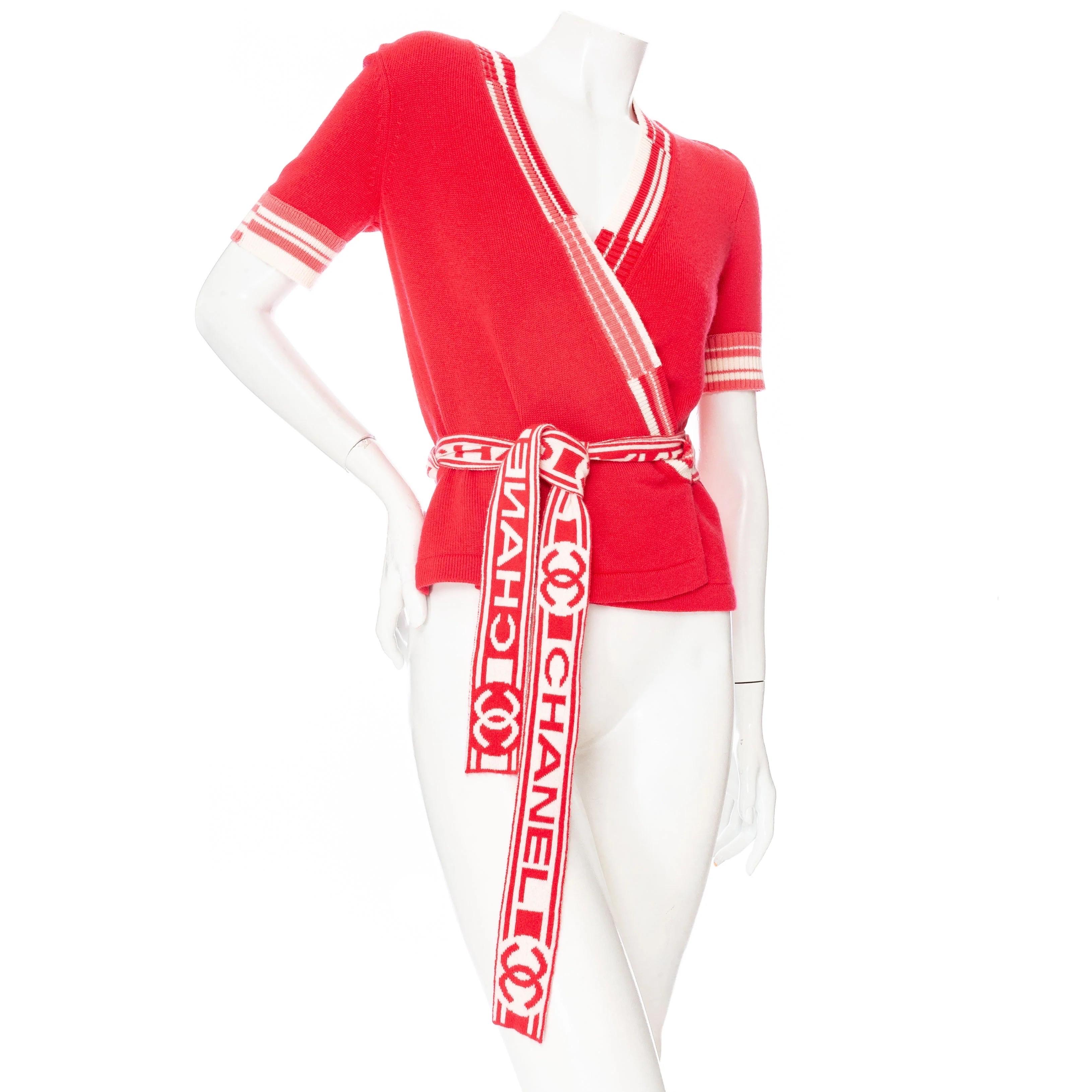 Chanel Coral Pink Cashmere Short Sleeve Wrap Cardigan (Fall2013) In Good Condition In Los Angeles, CA