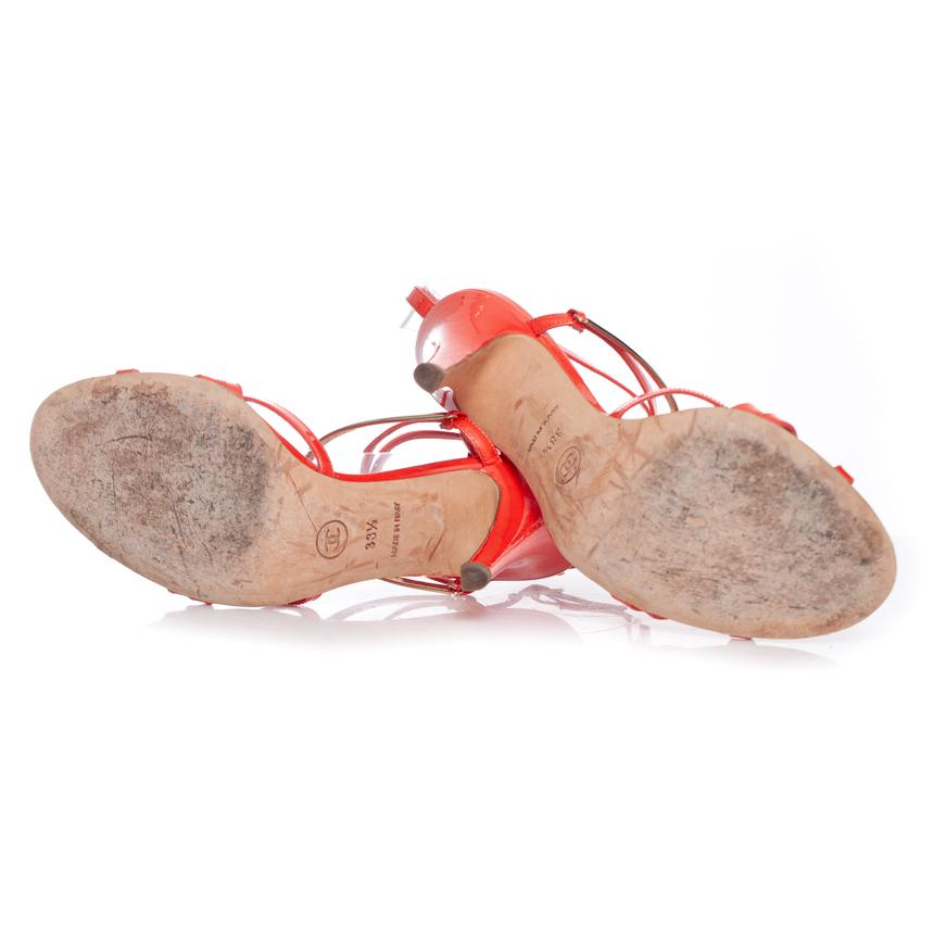 Chanel, Sandalias de charol rosa coral en venta 2