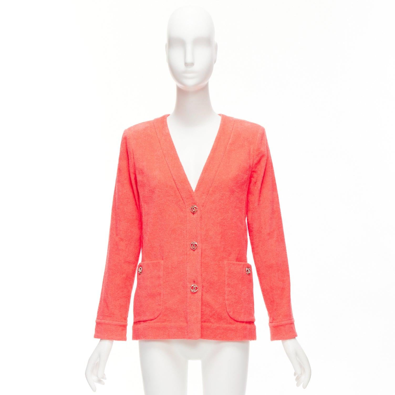 CHANEL chaqueta blazer de rizo rosa coral oro logo CC FR36 S en venta 4