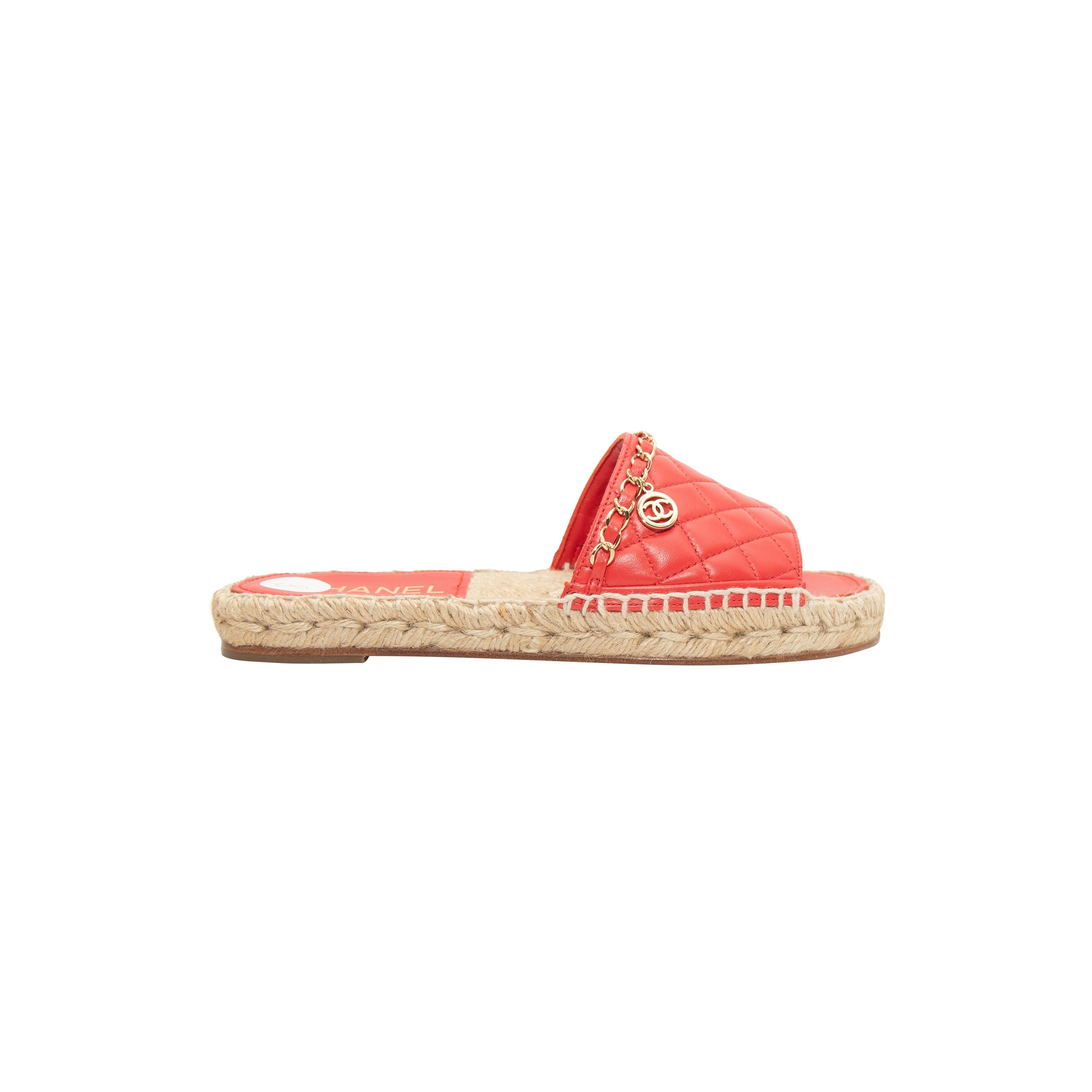Chanel Coral Quilted Leather 2018 Espadrille Slides