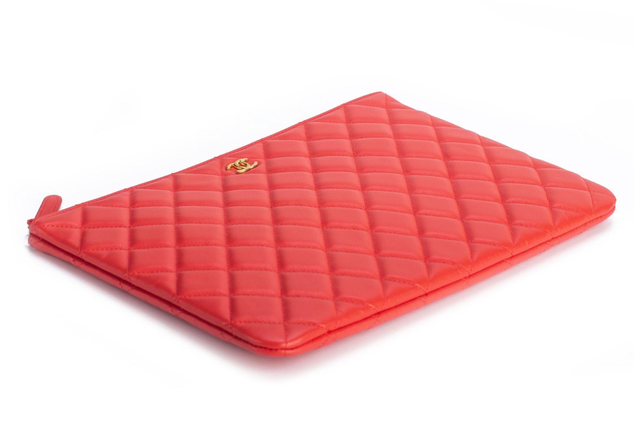 Women's Chanel Coral Red Lambskin Quilted Clutch