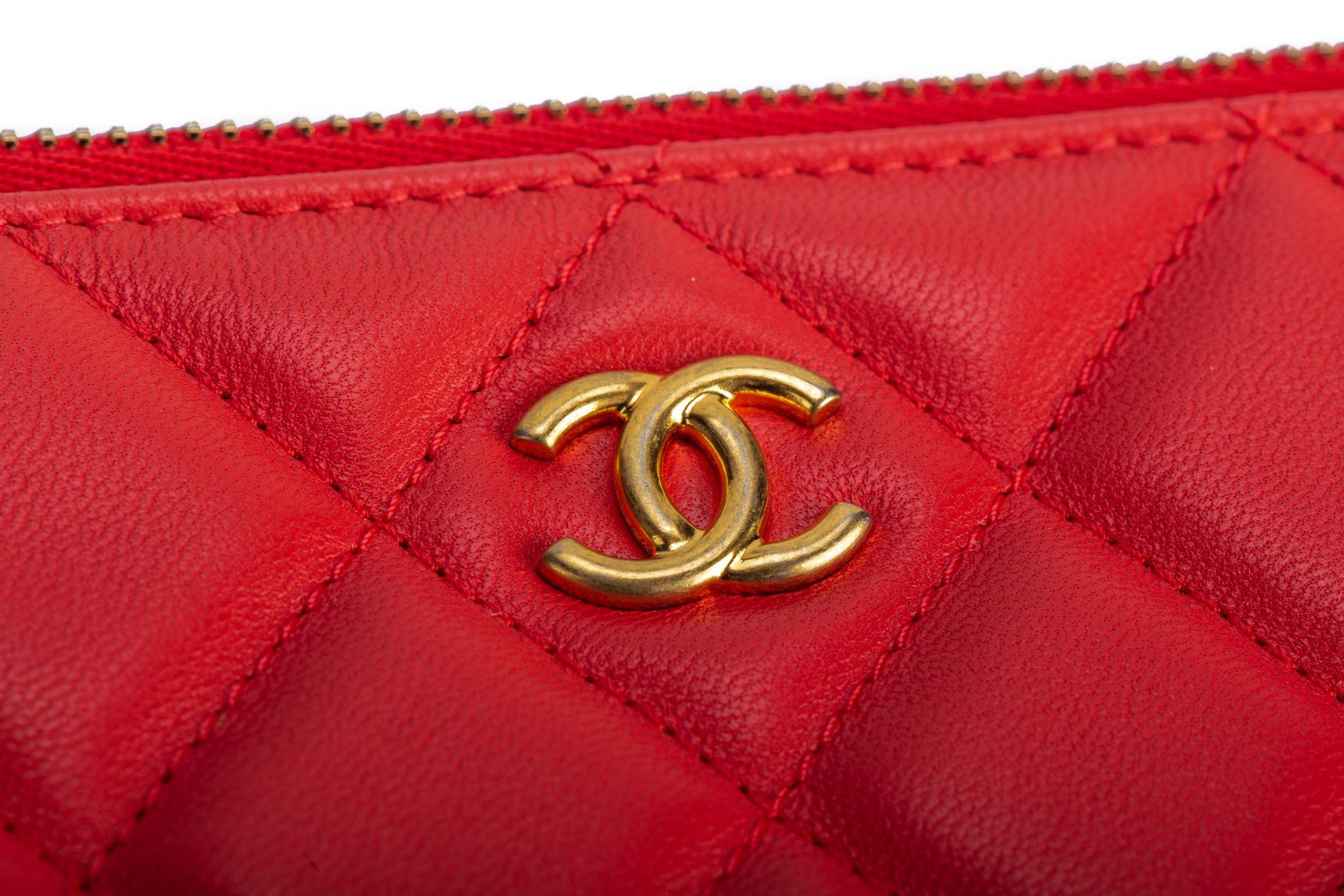 Chanel Coral Red Lambskin Quilted Clutch 1