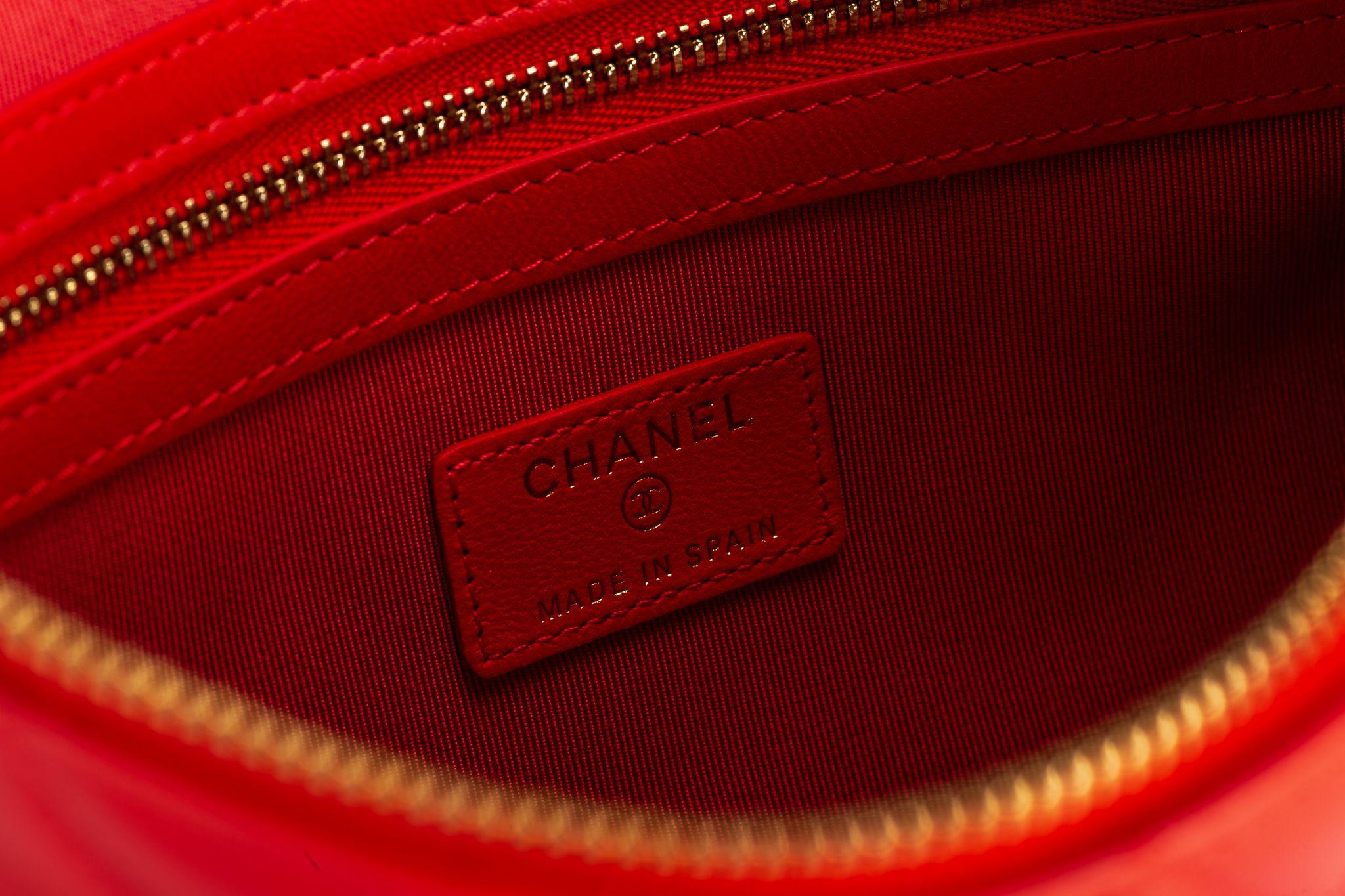 Chanel Coral Red Lambskin Quilted Clutch 2