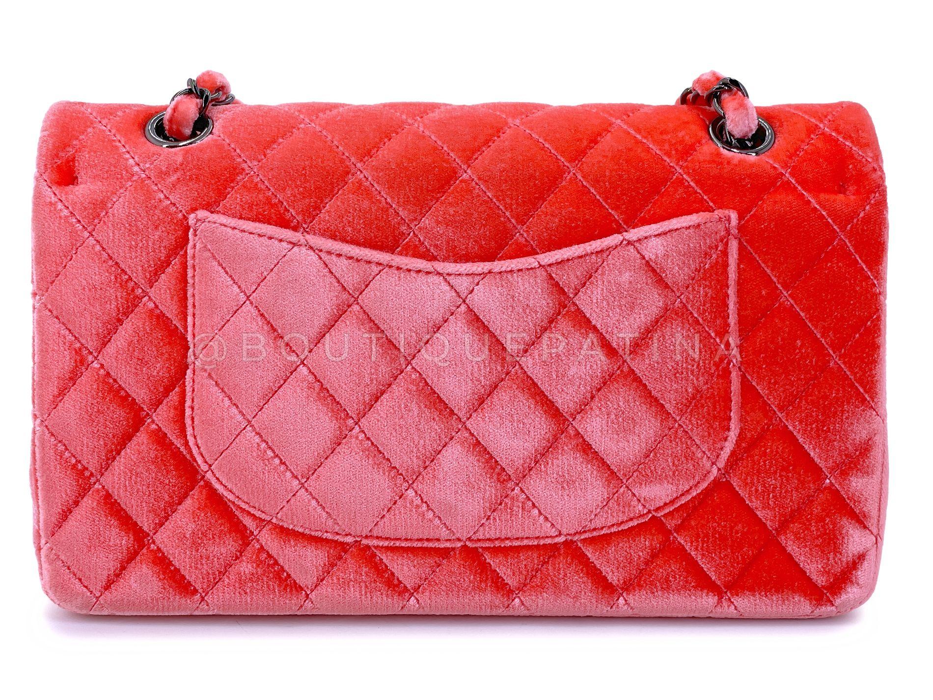  Chanel Coral Velvet Medium Classic Double Flap Bag So Black Metal HW 68242 Pour femmes 