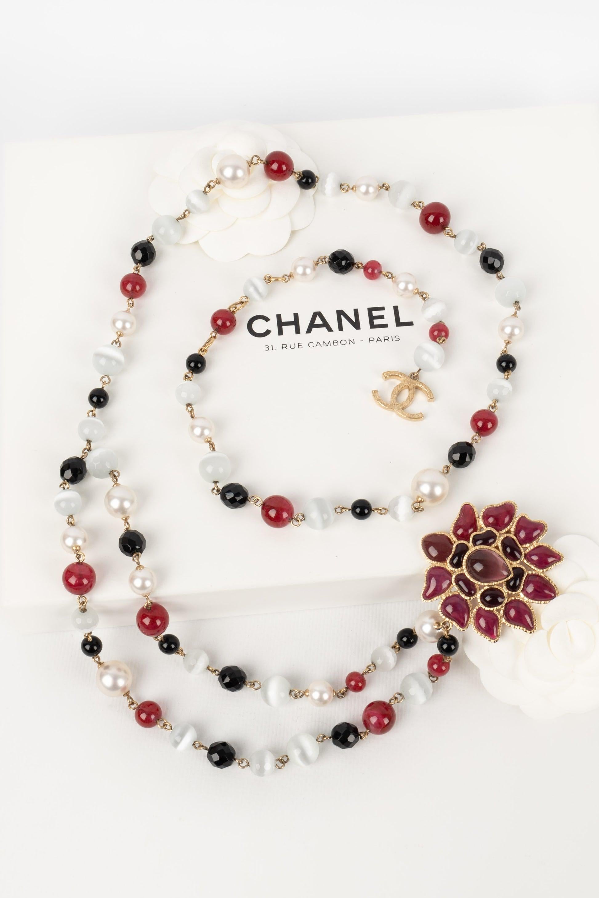 Chanel Costume Pearl Belt with Glass Paste Flower-Shaped Buckle, 2007 8