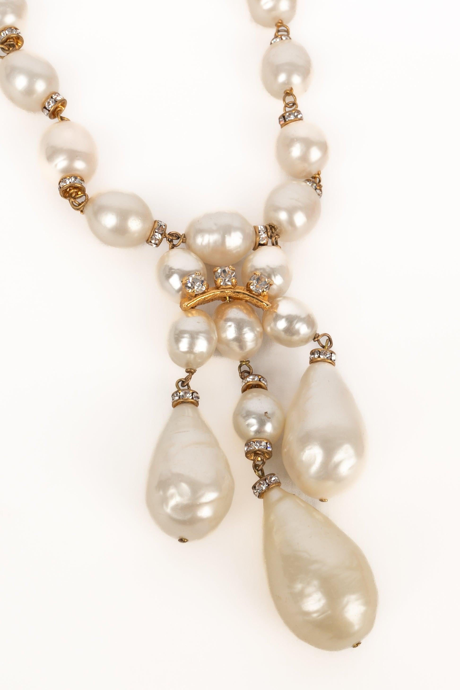 Women's Chanel Costume Pearl Necklace For Sale