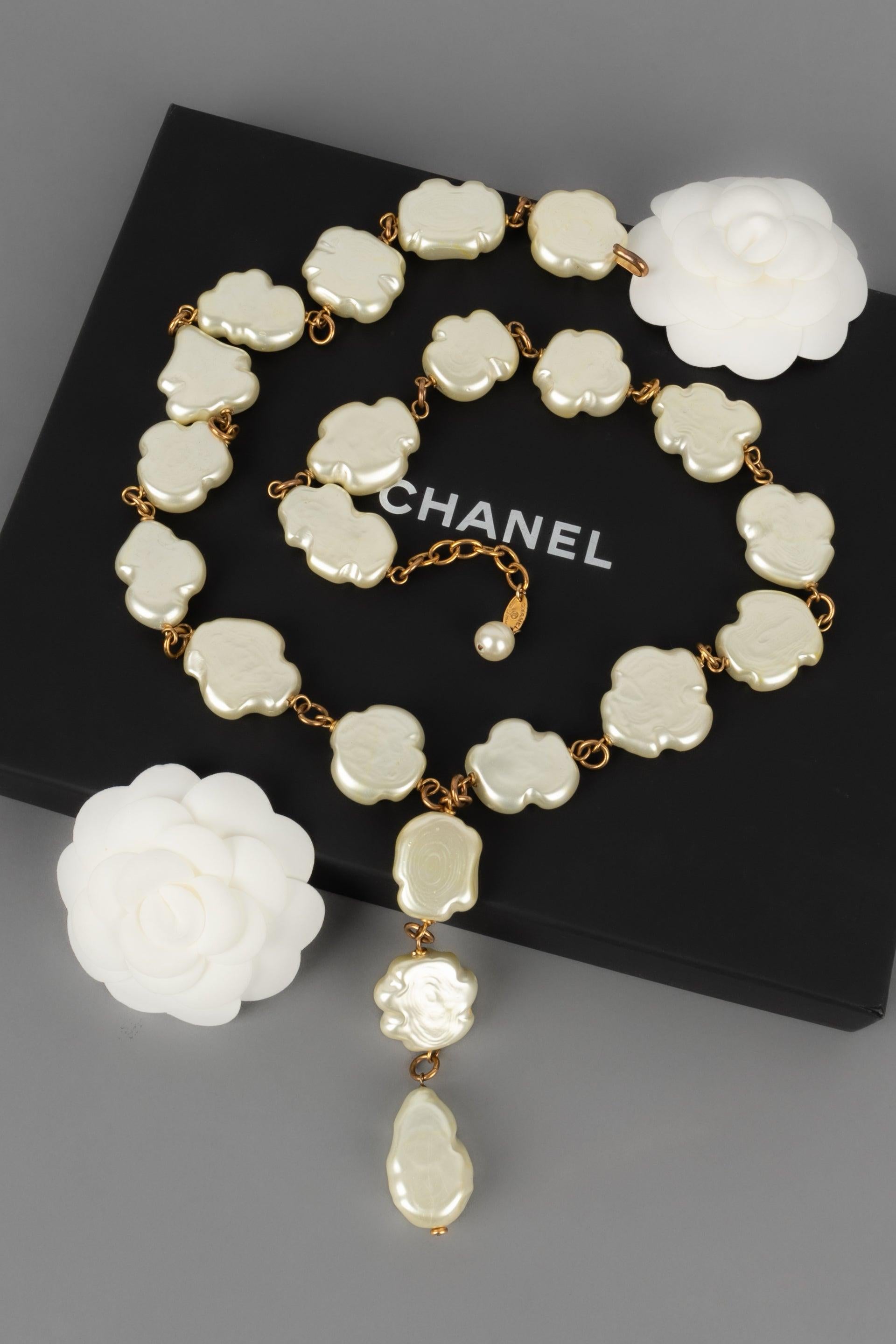 Chanel Costume Pearl Necklace with a Baroque Design For Sale 4