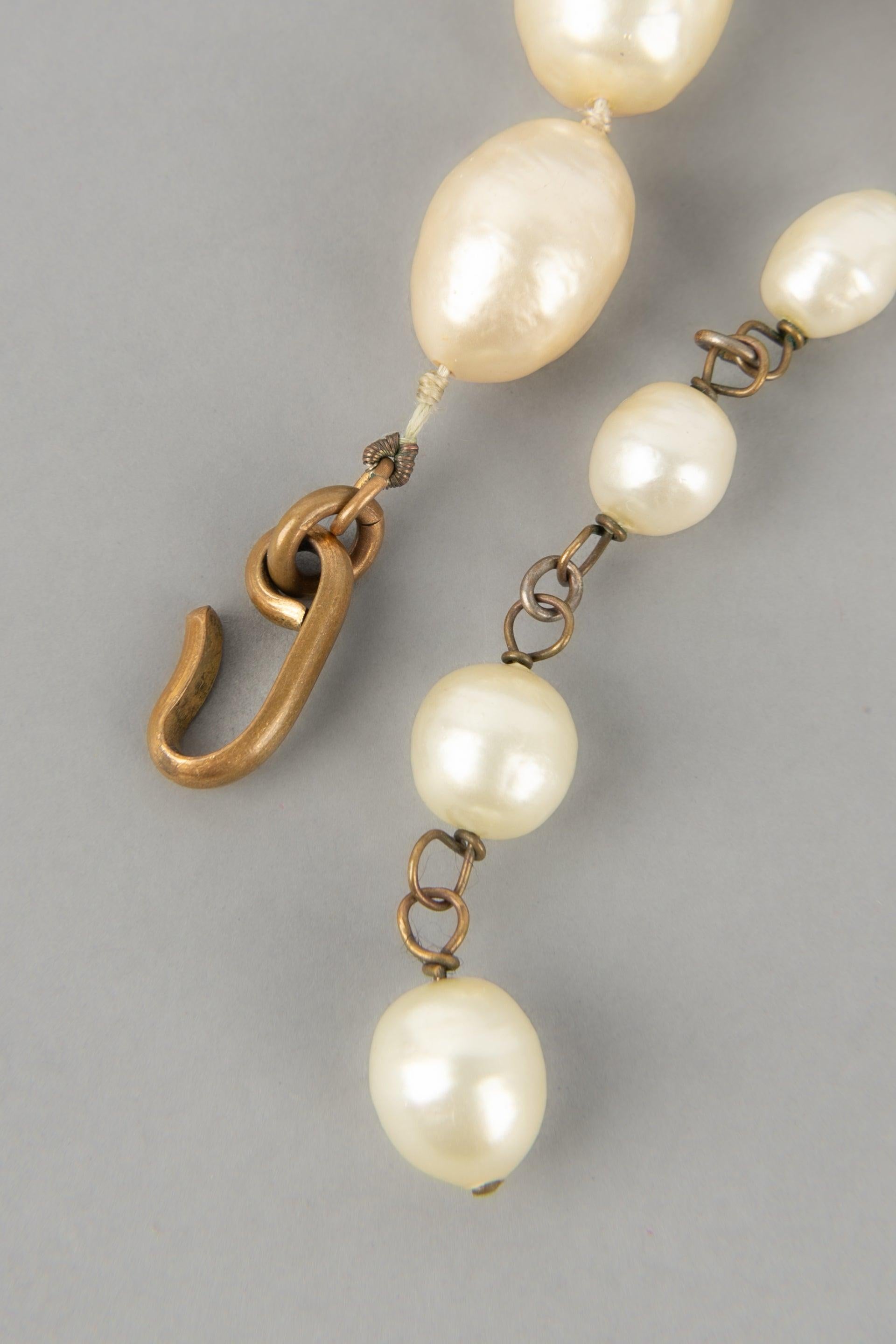 Chanel Costume Pearl Necklace with a Golden Metal Pendant, 1983 For Sale 2