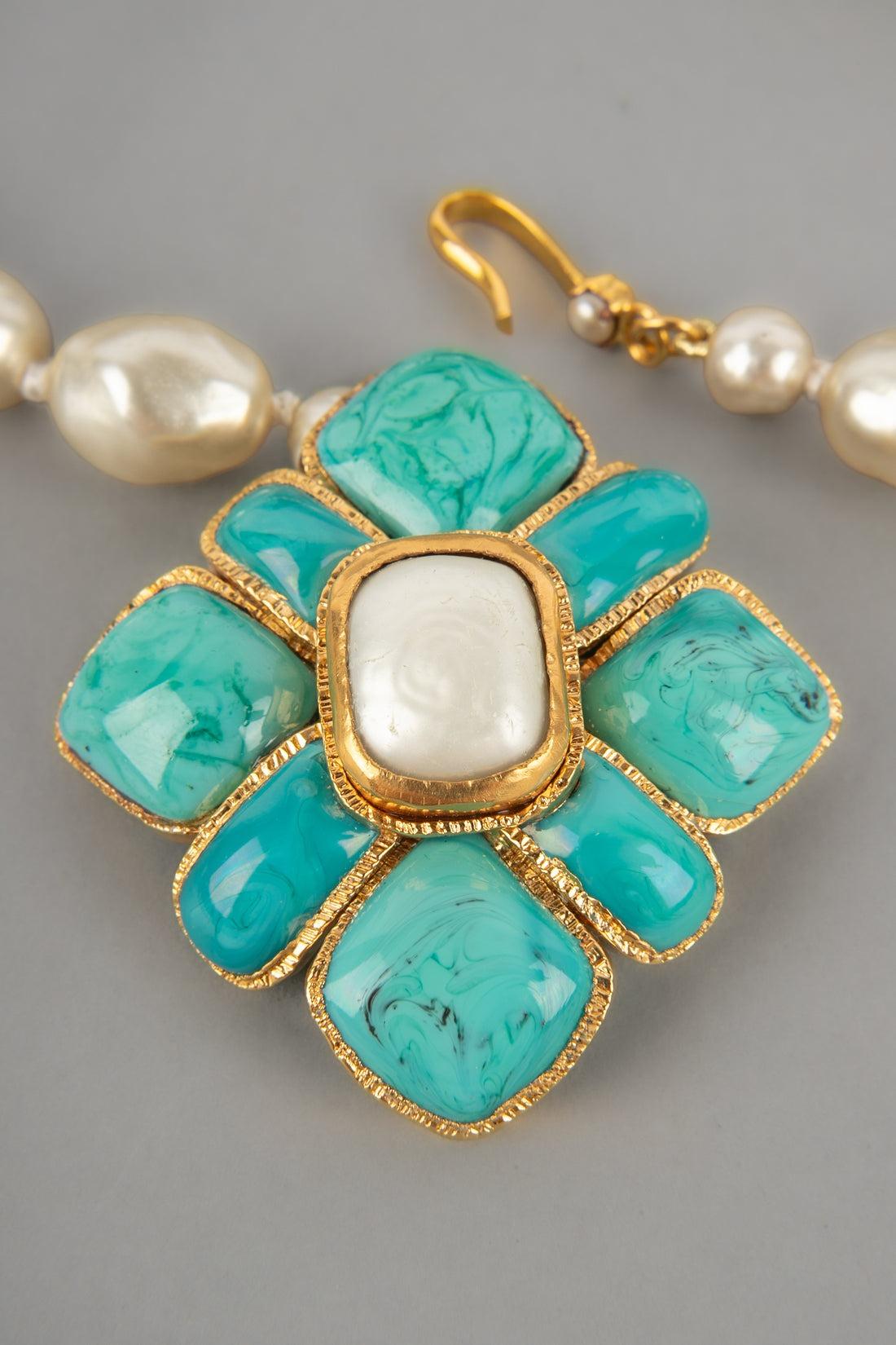Women's Chanel Costume Pearl Pendant Necklace Spring, 1998 For Sale